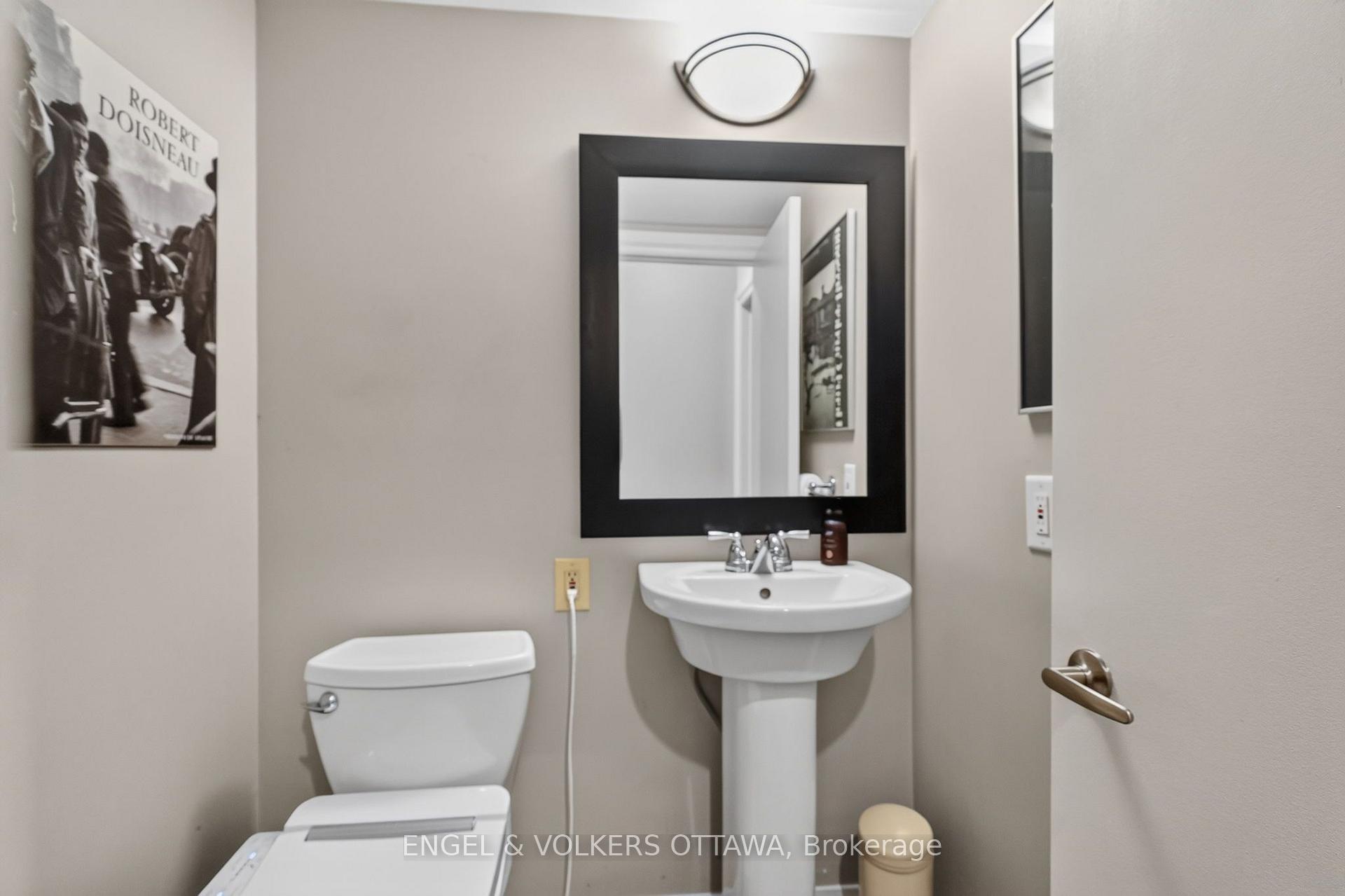 Photo 16 of 22 Lynhurst Avenue, Ottawa, Mooneys Bay/Riverside Park — HOMEH