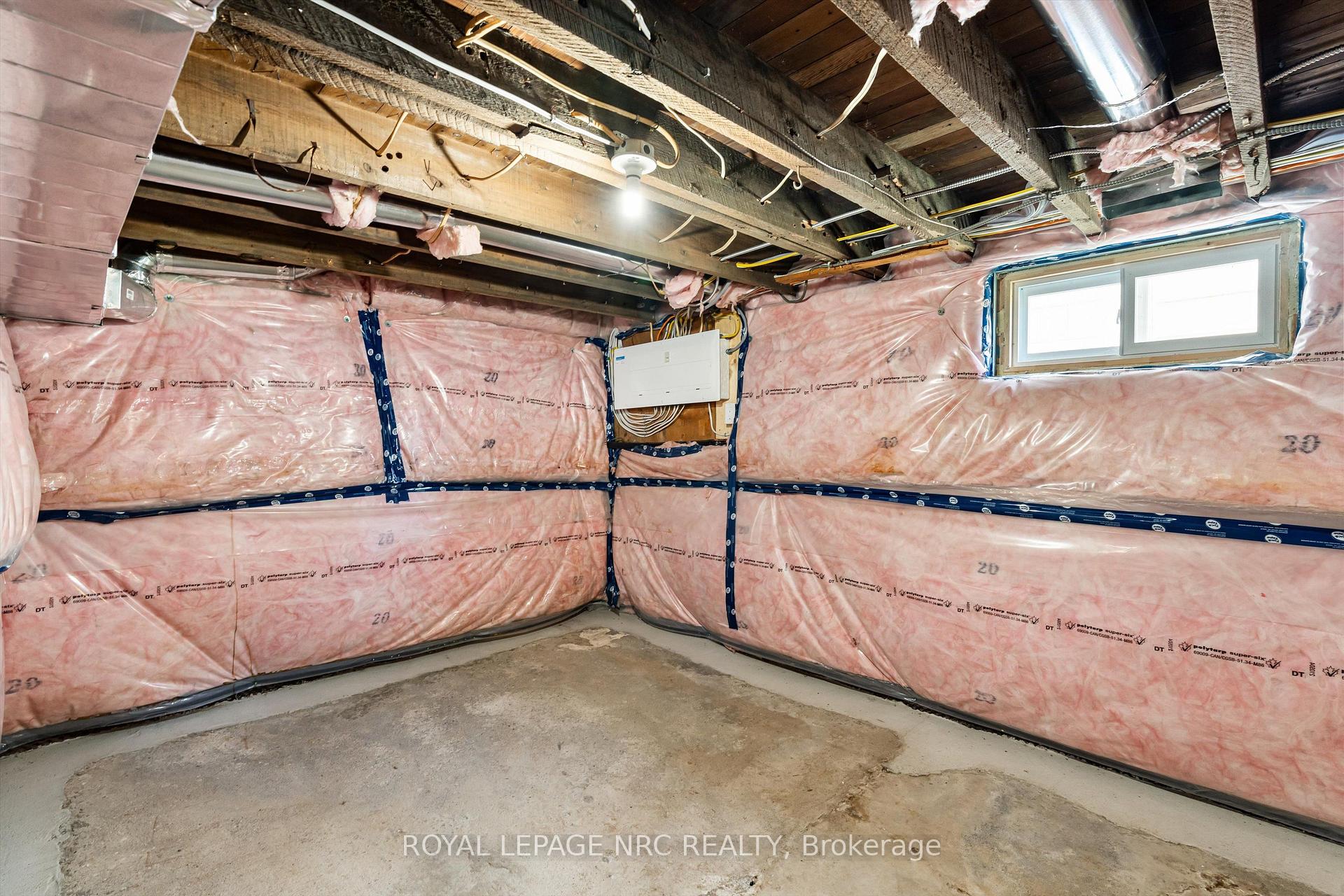 Photo 26 of 37 Lock Street, St. Catharines, Port Dalhousie — HOMEH