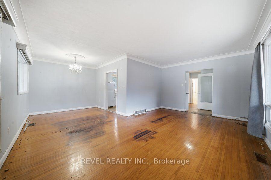 Photo 10 of 115 Tenth Avenue, Brantford, Eagle Place East — HOMEH
