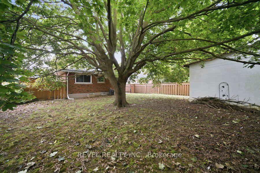 Photo 25 of 115 Tenth Avenue, Brantford, Eagle Place East — HOMEH
