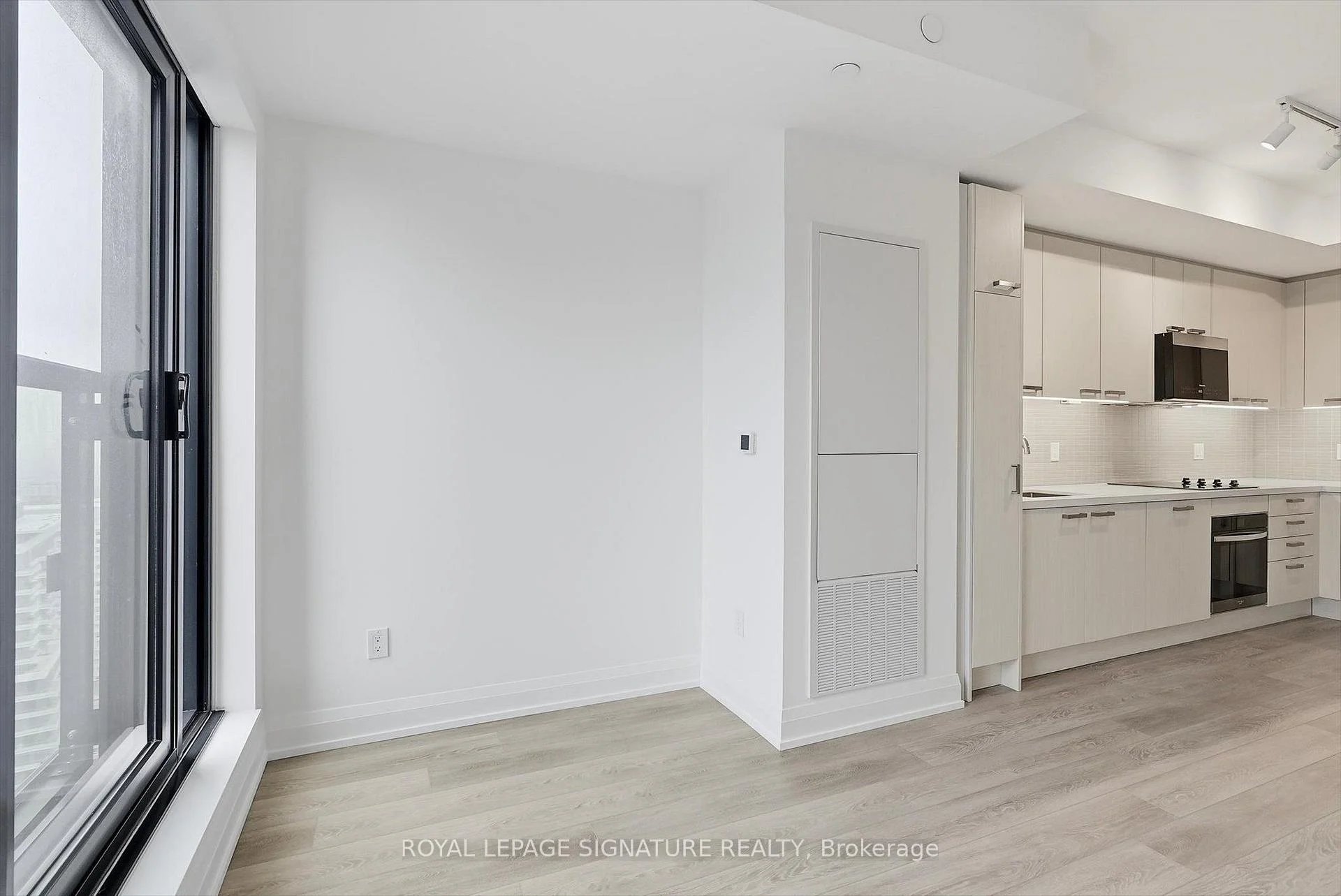 Photo 21 of Unit 3409, 20 Soudan Avenue, Toronto, Mount Pleasant West — HOMEH