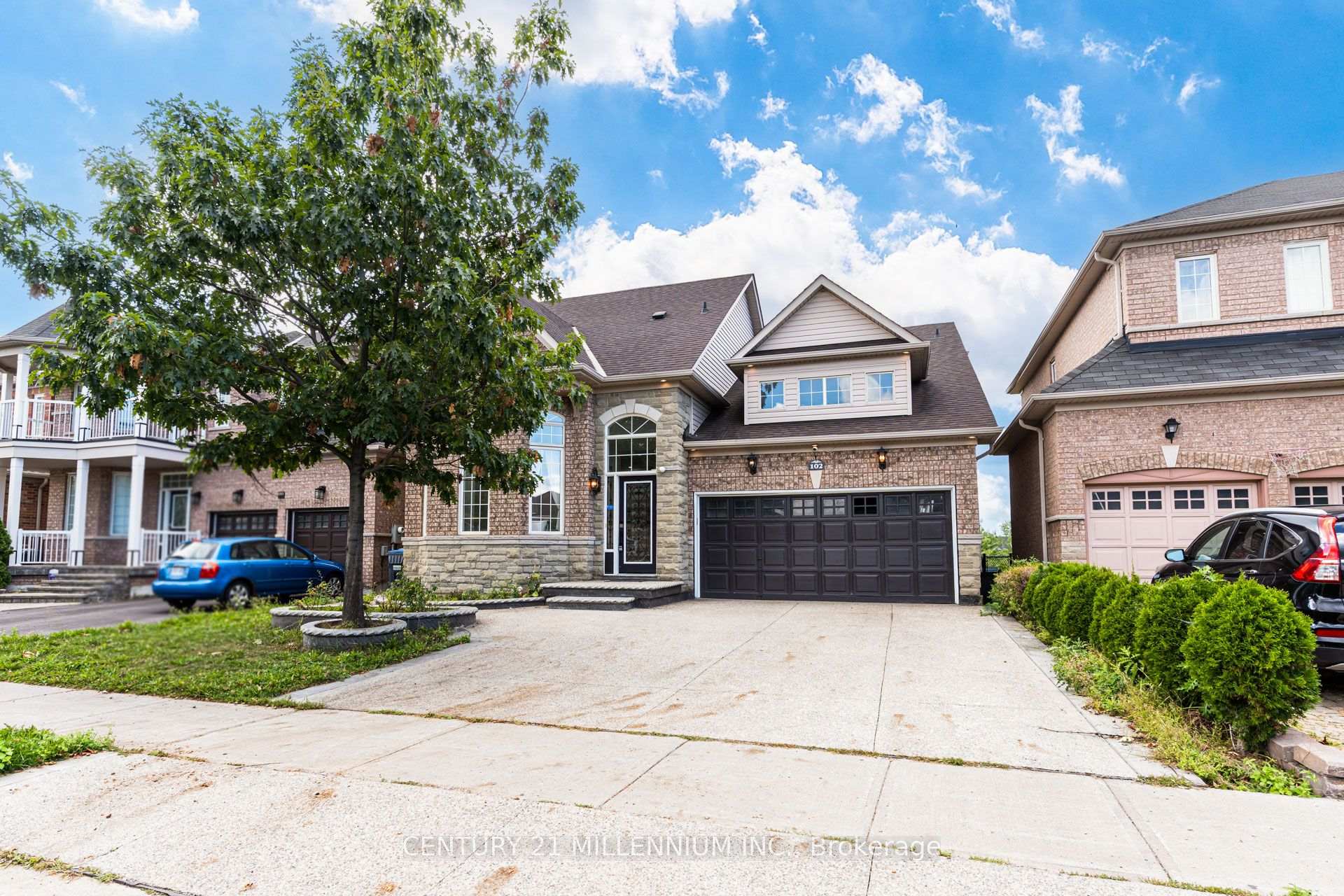 Photo 1 of 102 Southlake Boulevard, Brampton, Madoc — HOMEH