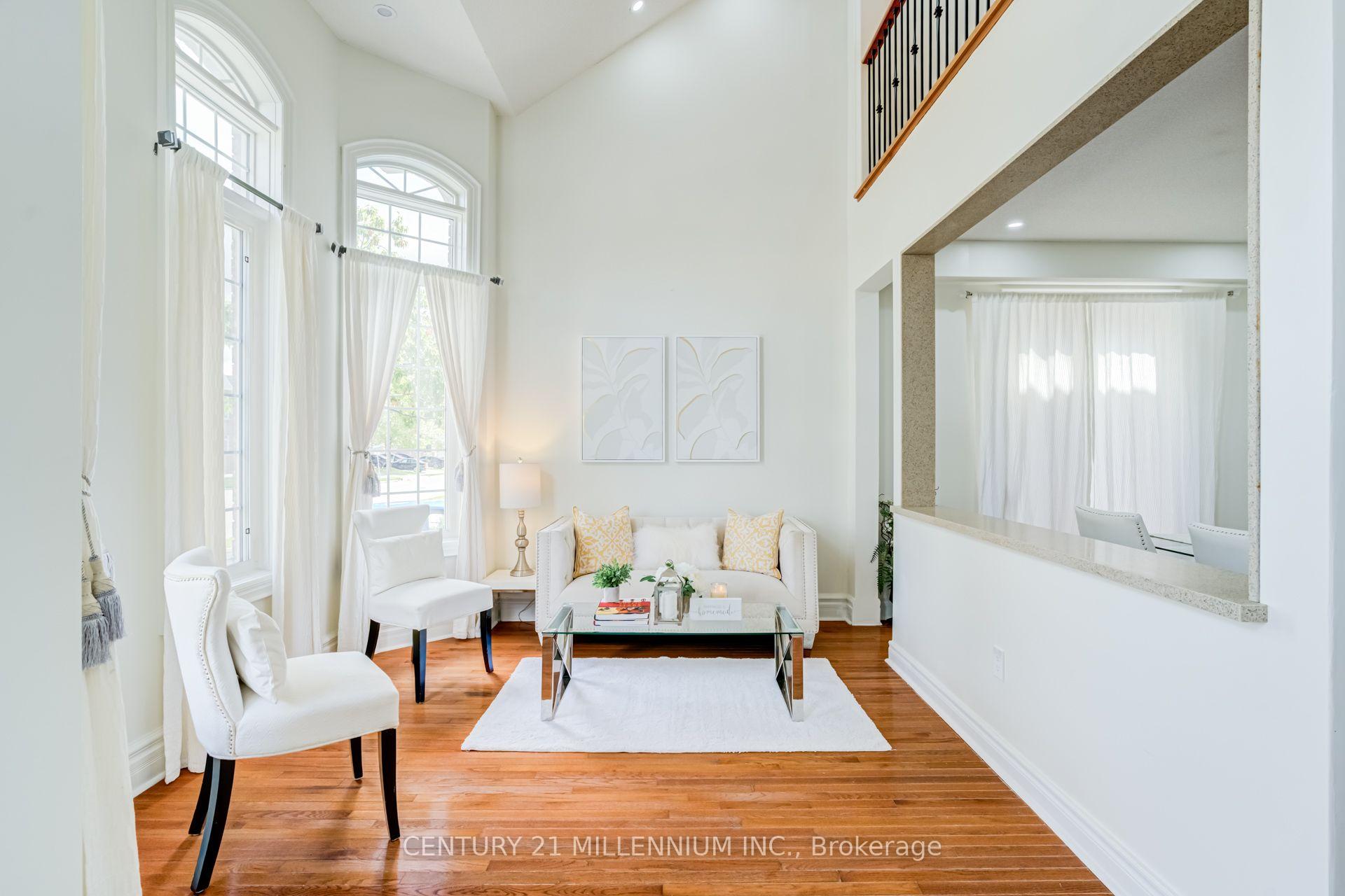 Photo 8 of 102 Southlake Boulevard, Brampton, Madoc — HOMEH