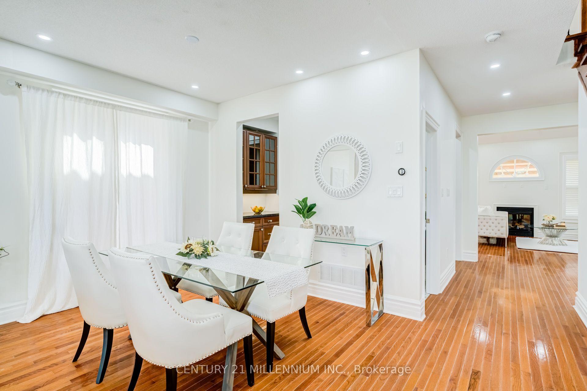 Photo 10 of 102 Southlake Boulevard, Brampton, Madoc — HOMEH