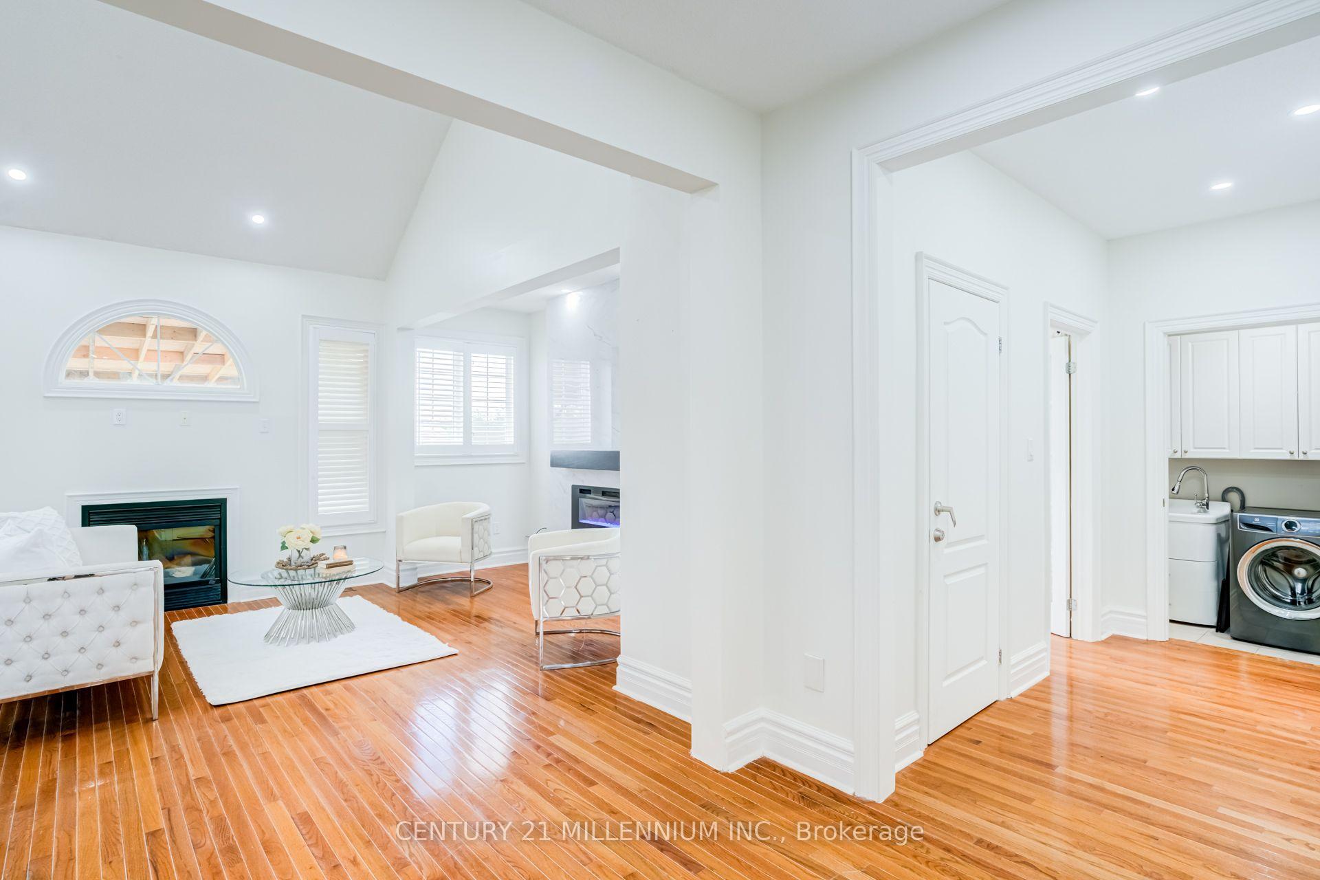 Photo 14 of 102 Southlake Boulevard, Brampton, Madoc — HOMEH
