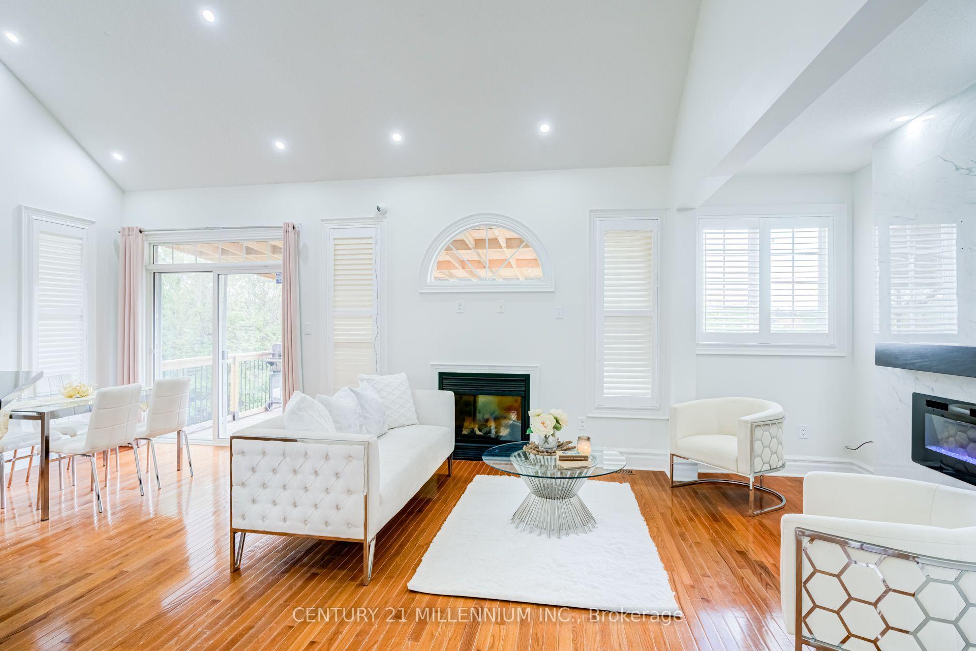 Photo 15 of 102 Southlake Boulevard, Brampton, Madoc — HOMEH
