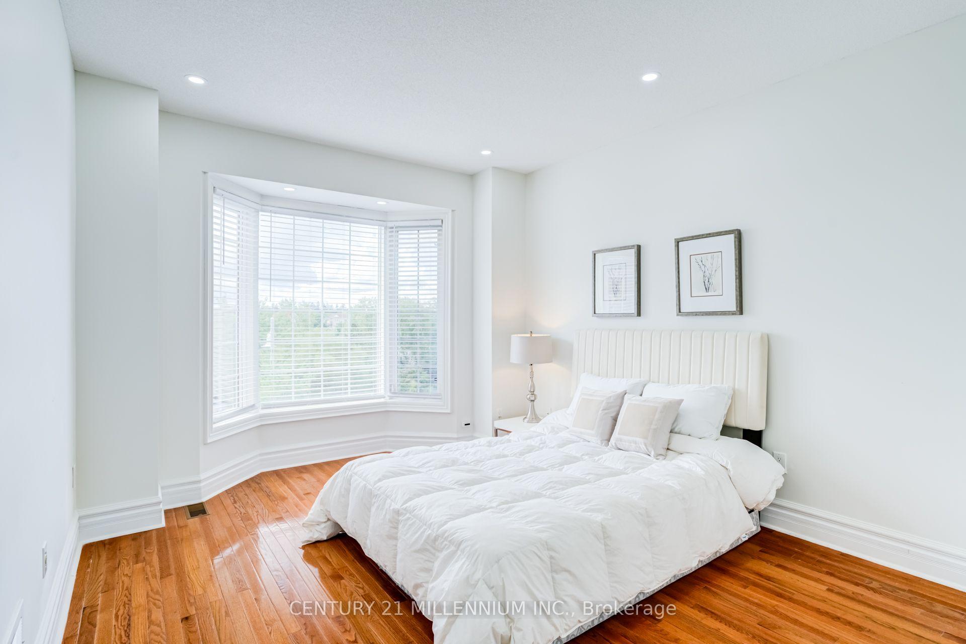 Photo 29 of 102 Southlake Boulevard, Brampton, Madoc — HOMEH