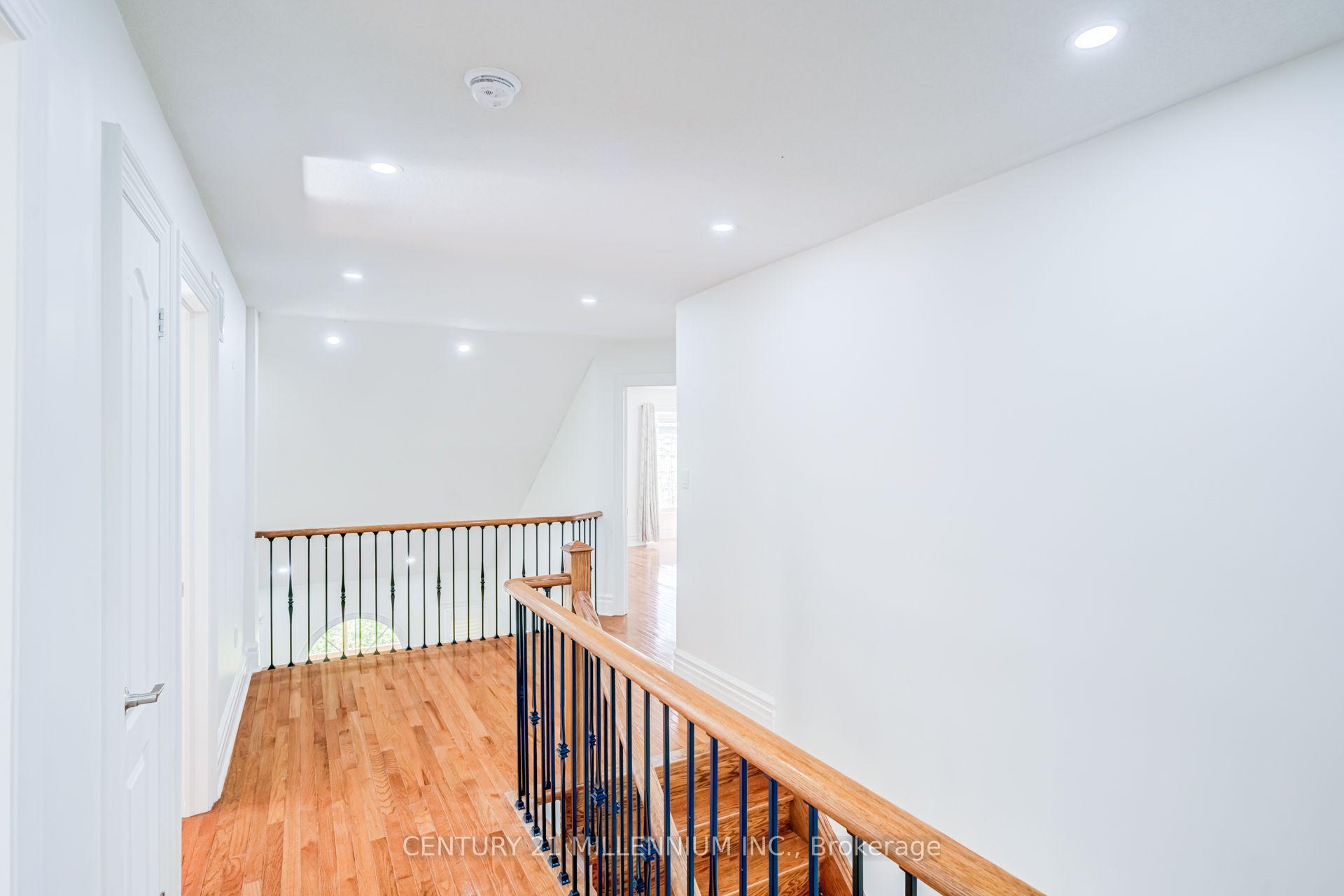 Photo 33 of 102 Southlake Boulevard, Brampton, Madoc — HOMEH