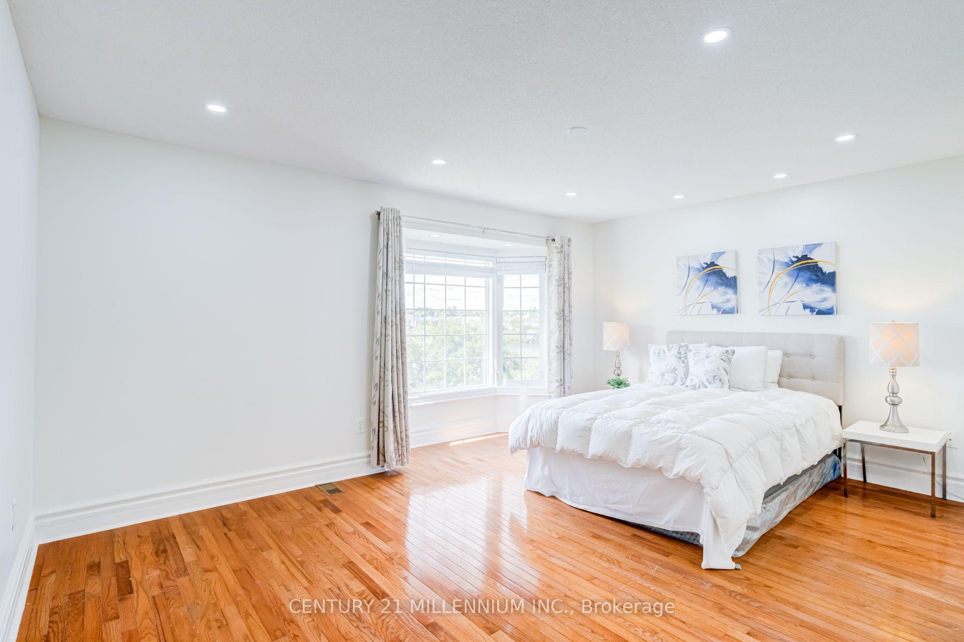 Photo 34 of 102 Southlake Boulevard, Brampton, Madoc — HOMEH