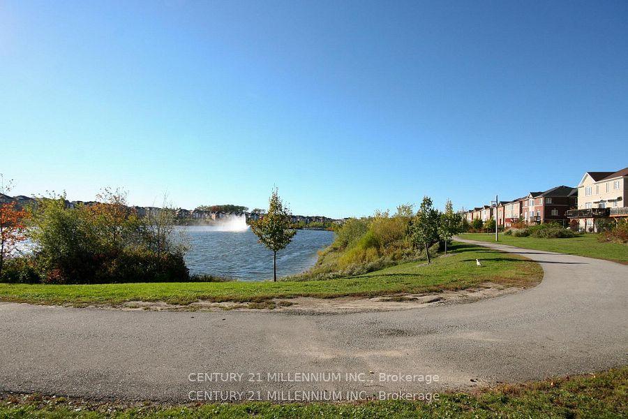 Photo 53 of 102 Southlake Boulevard, Brampton, Madoc — HOMEH
