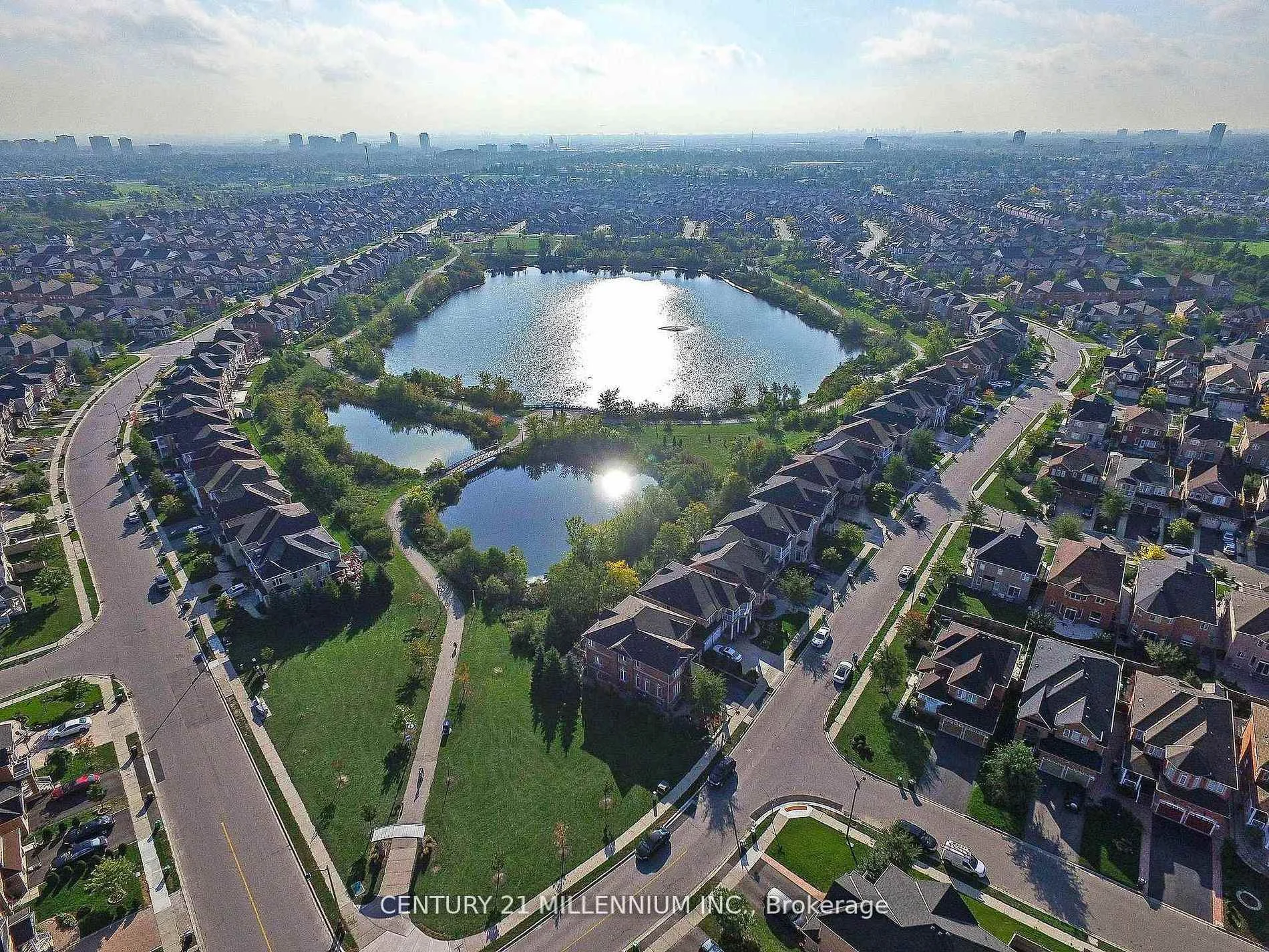 Photo 54 of 102 Southlake Boulevard, Brampton, Madoc — HOMEH