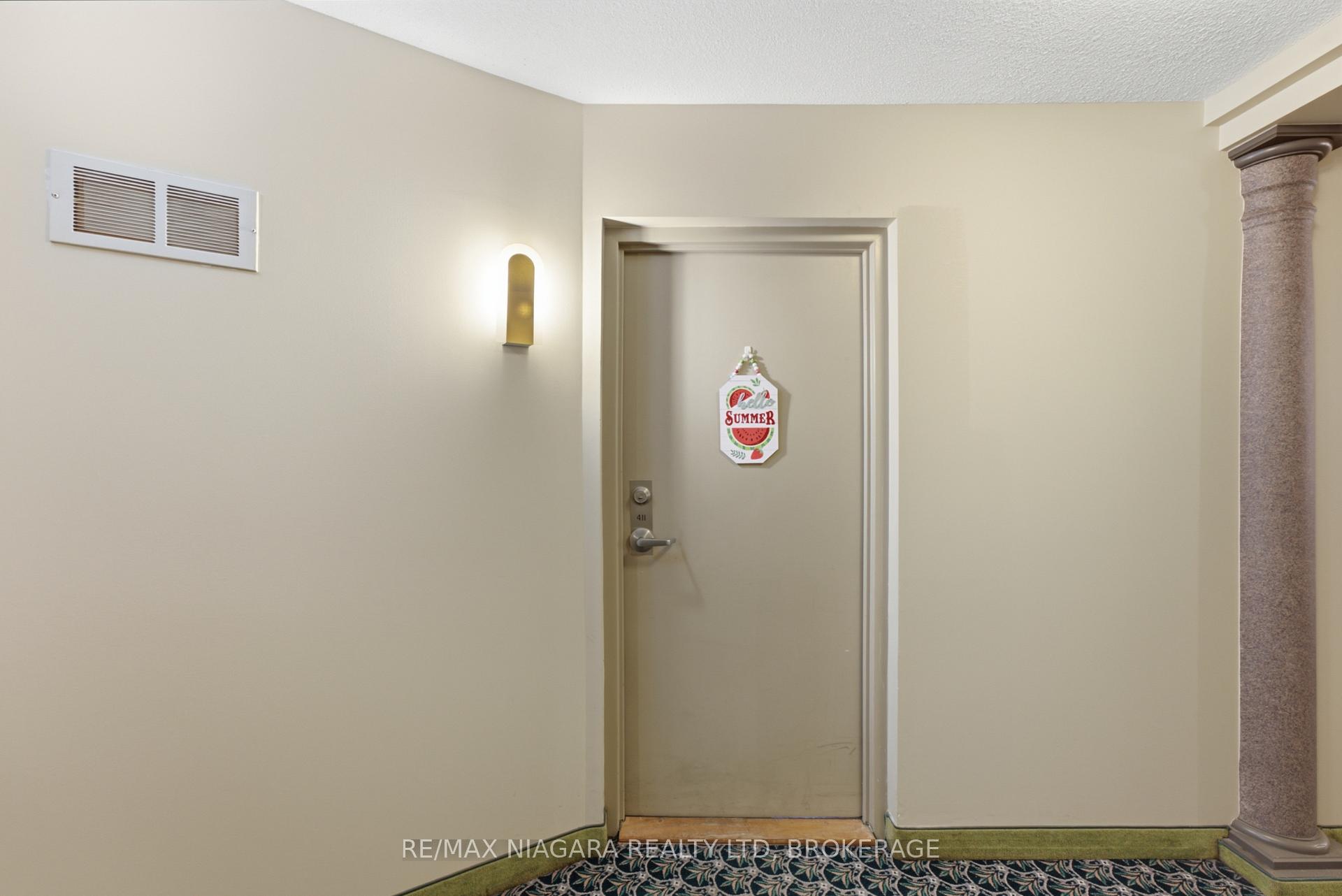 Photo 4 of Unit 411, 7 Gale Crescent, St. Catharines, E. Chester — HOMEH