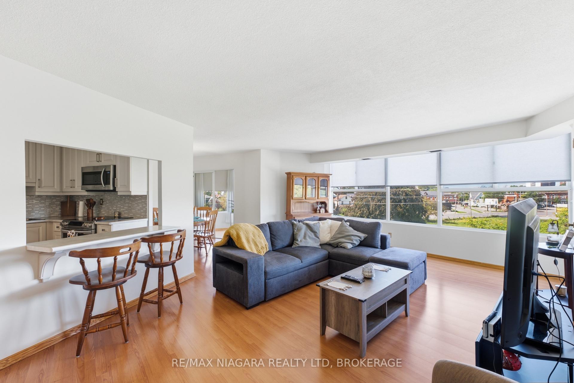 Photo 14 of Unit 411, 7 Gale Crescent, St. Catharines, E. Chester — HOMEH