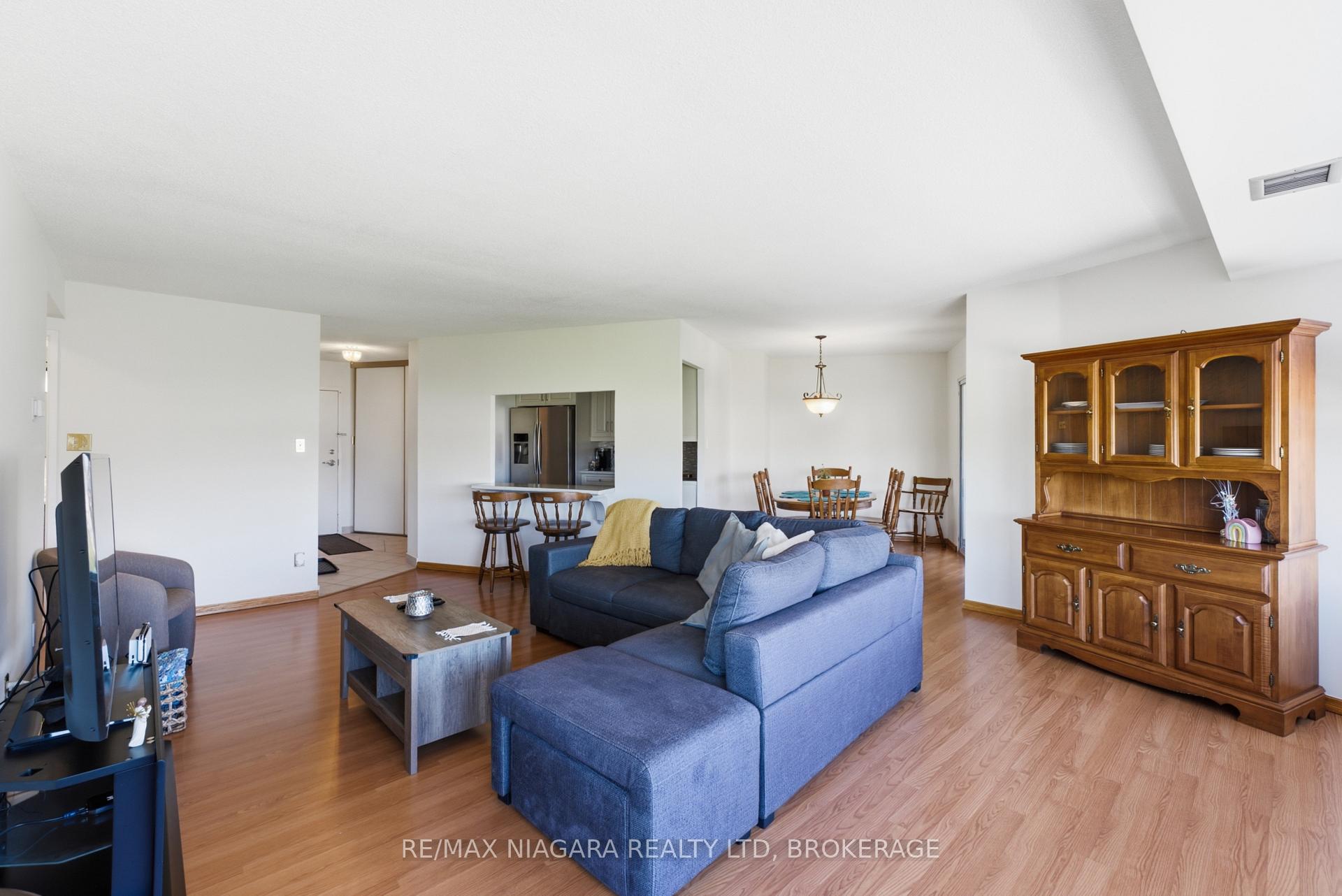 Photo 15 of Unit 411, 7 Gale Crescent, St. Catharines, E. Chester — HOMEH