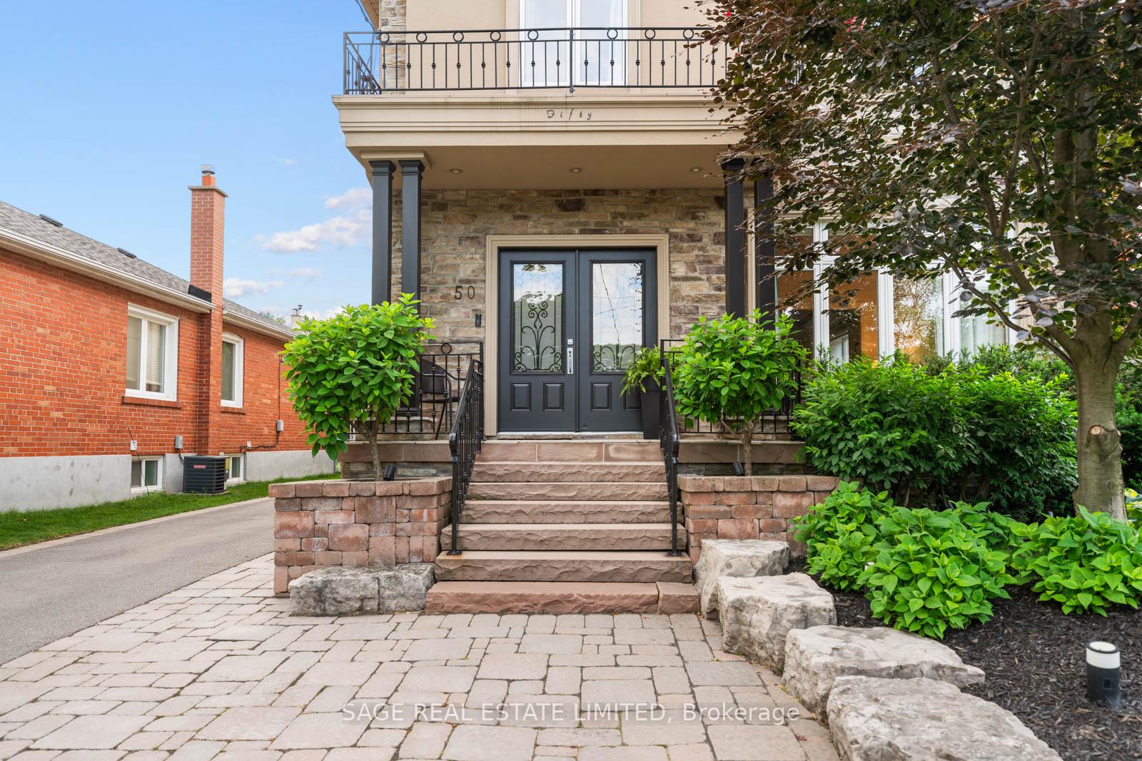 Photo 4 of 50 Northampton Drive, Etobicoke, Islington-City Centre West — HOMEH