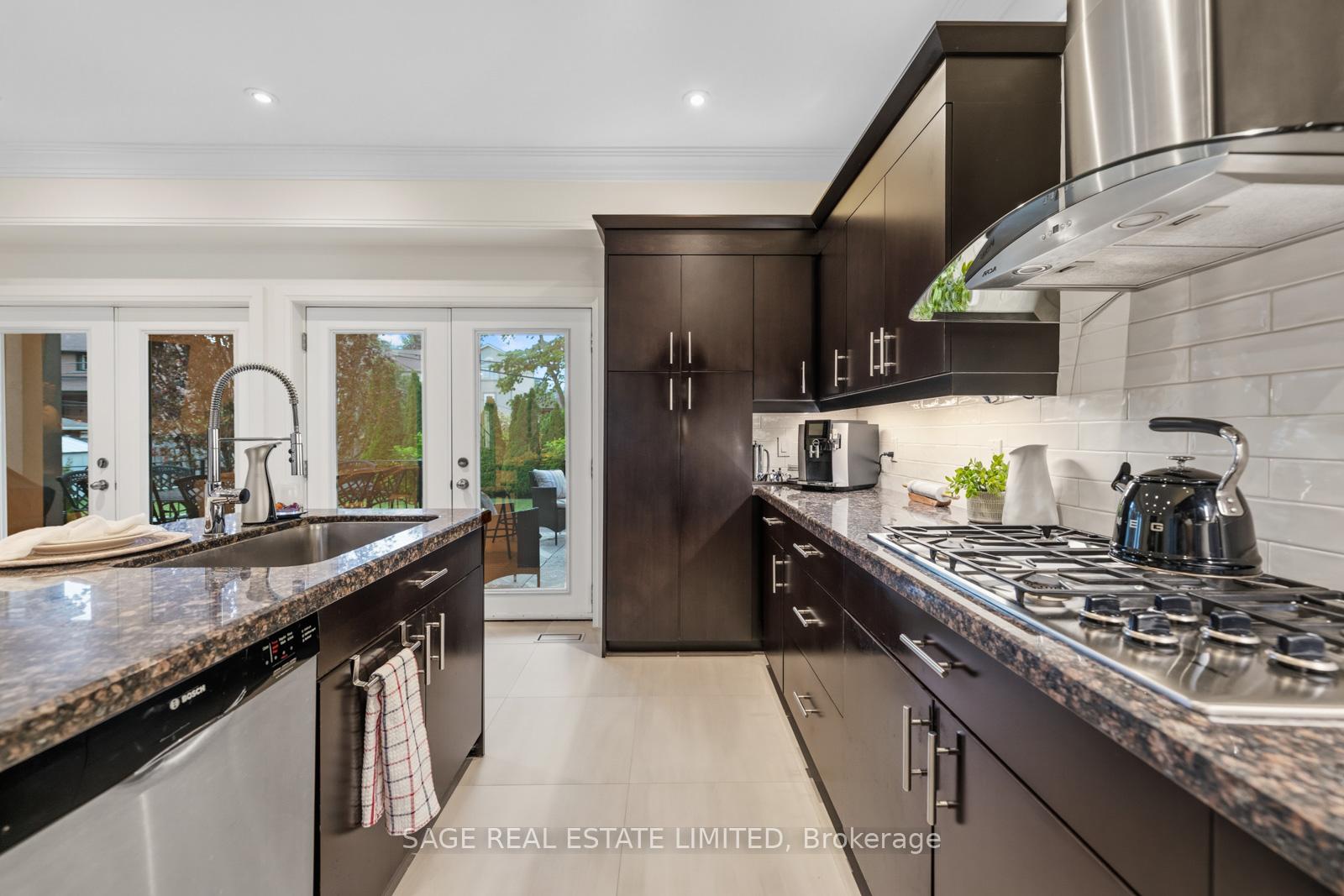 Photo 12 of 50 Northampton Drive, Etobicoke, Islington-City Centre West — HOMEH