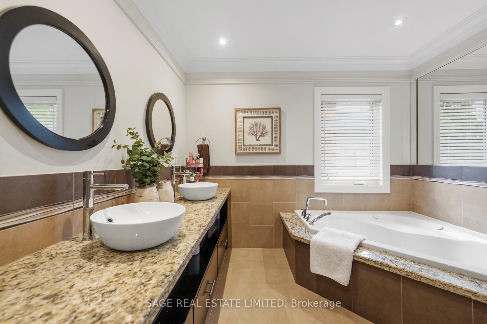 Photo 31 of 50 Northampton Drive, Etobicoke, Islington-City Centre West — HOMEH