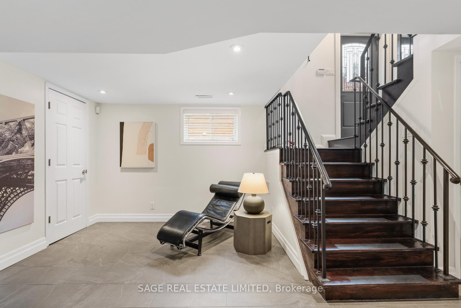 Photo 33 of 50 Northampton Drive, Etobicoke, Islington-City Centre West — HOMEH