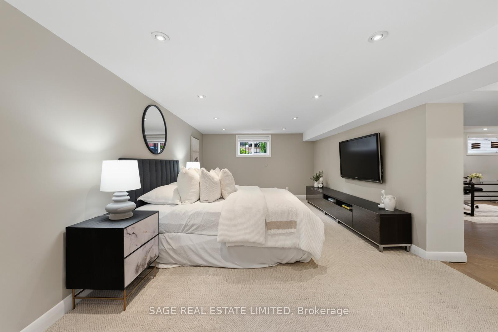 Photo 37 of 50 Northampton Drive, Etobicoke, Islington-City Centre West — HOMEH