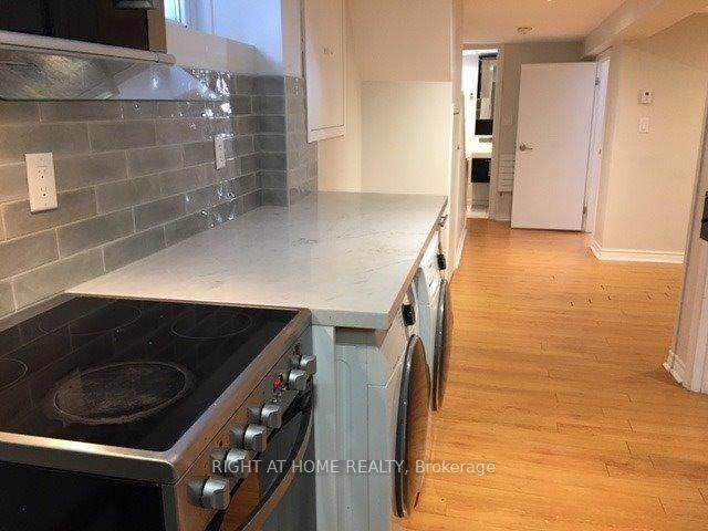 Photo 2 of Unit B, 172 Davisville Avenue, Toronto, Mount Pleasant East — HOMEH