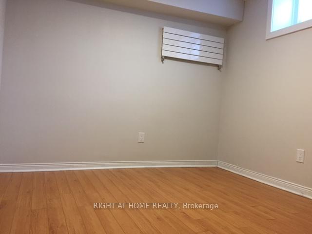 Photo 6 of Unit B, 172 Davisville Avenue, Toronto, Mount Pleasant East — HOMEH
