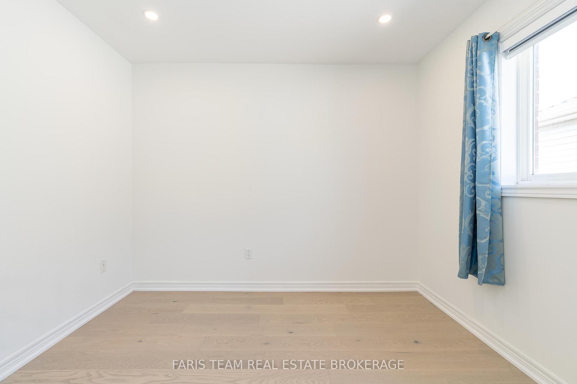 Photo 23 of 2 Vanessa Drive, Orillia — HOMEH