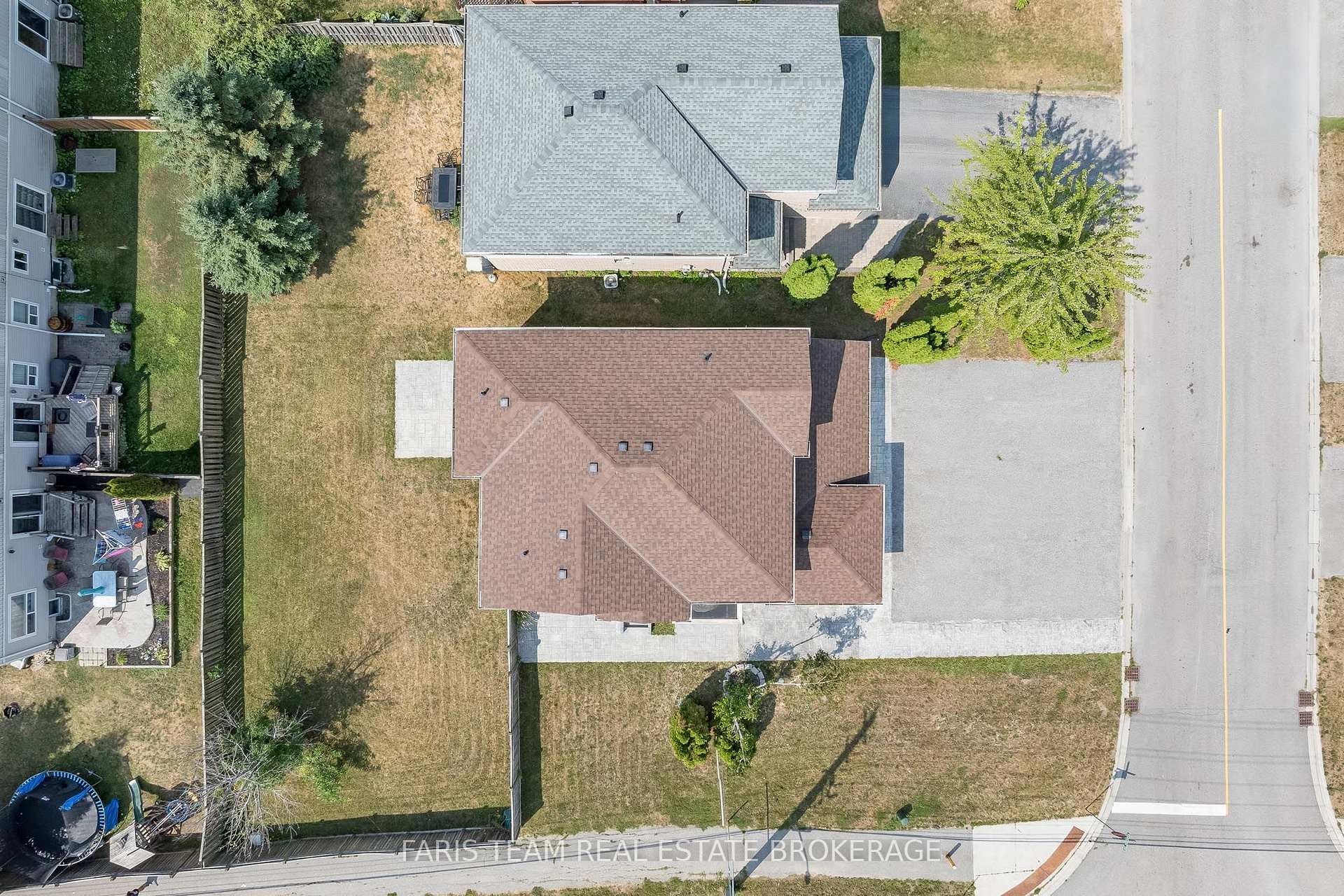 Photo 41 of 2 Vanessa Drive, Orillia — HOMEH