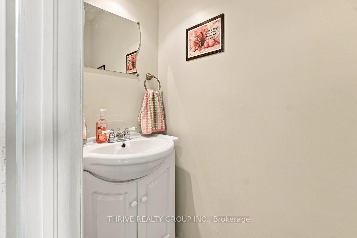 Photo 11 of 1 Tanner Drive, London, East P — HOMEH