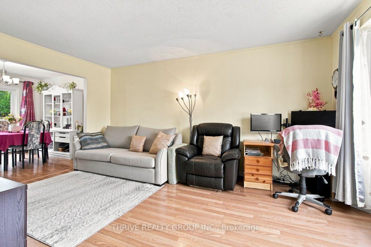 Photo 14 of 1 Tanner Drive, London, East P — HOMEH