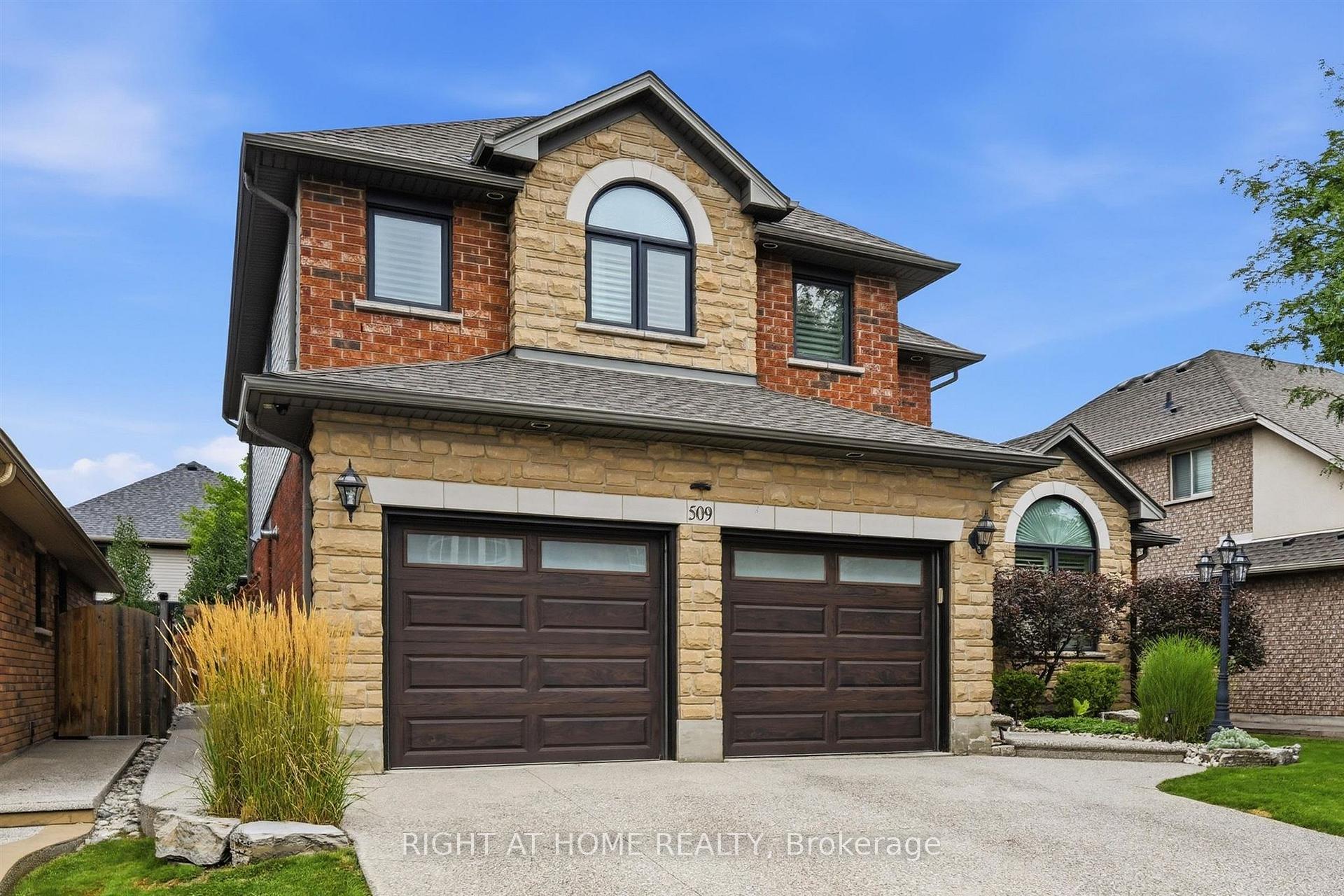 Photo 3 of 509 Larkspur Lane, Burlington, Bayview — HOMEH