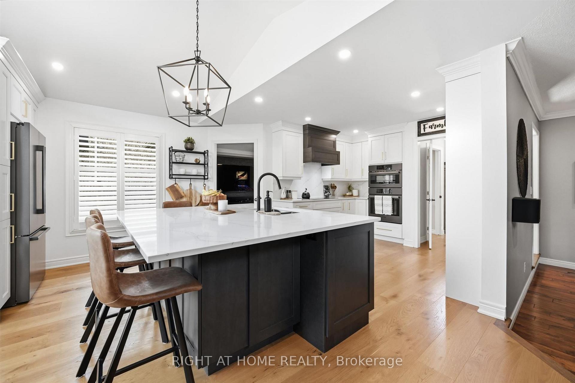 Photo 10 of 509 Larkspur Lane, Burlington, Bayview — HOMEH