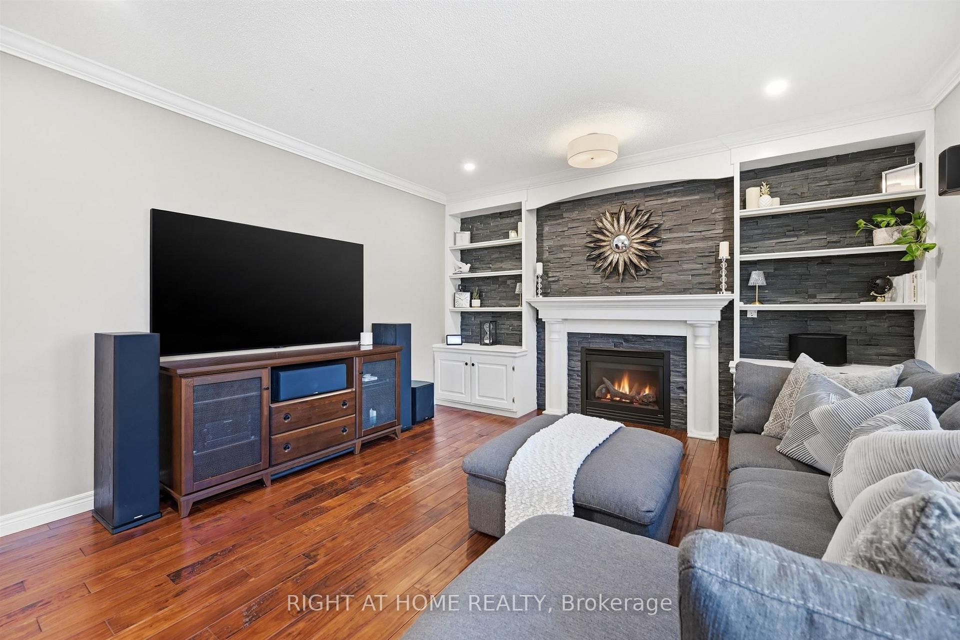 Photo 15 of 509 Larkspur Lane, Burlington, Bayview — HOMEH