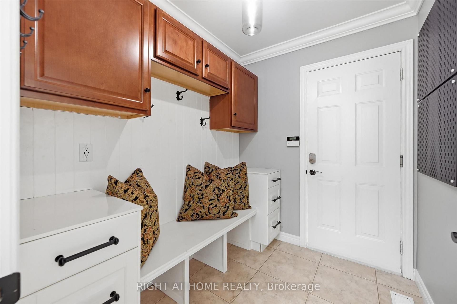Photo 26 of 509 Larkspur Lane, Burlington, Bayview — HOMEH