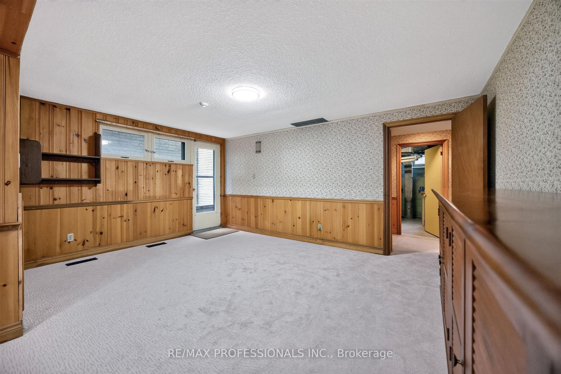 Photo 21 of 24 Billy Joel Crescent, Markham, Markham Village — HOMEH