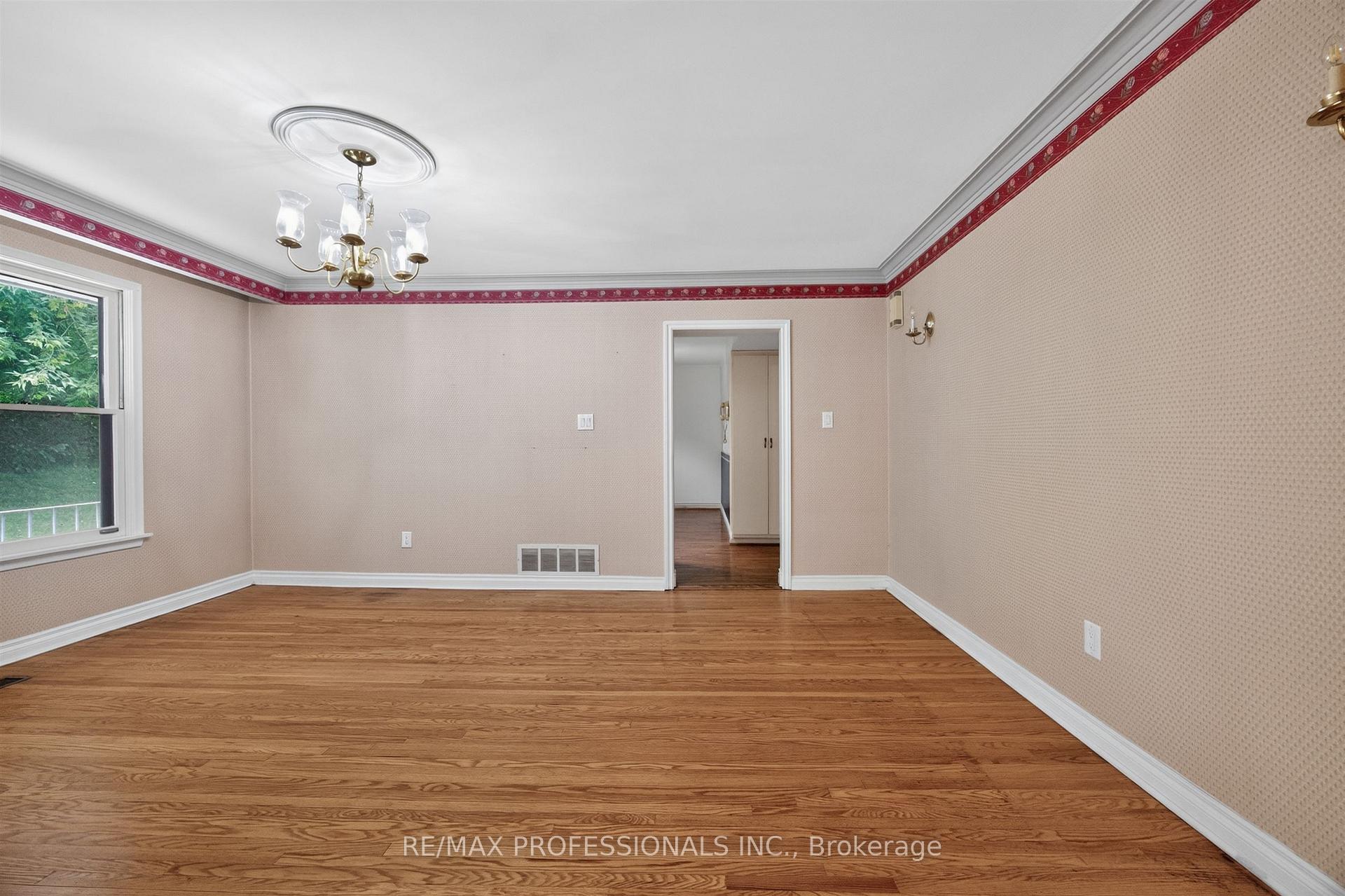 Photo 24 of 24 Billy Joel Crescent, Markham, Markham Village — HOMEH