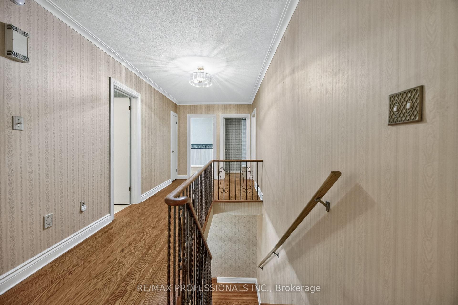 Photo 30 of 24 Billy Joel Crescent, Markham, Markham Village — HOMEH