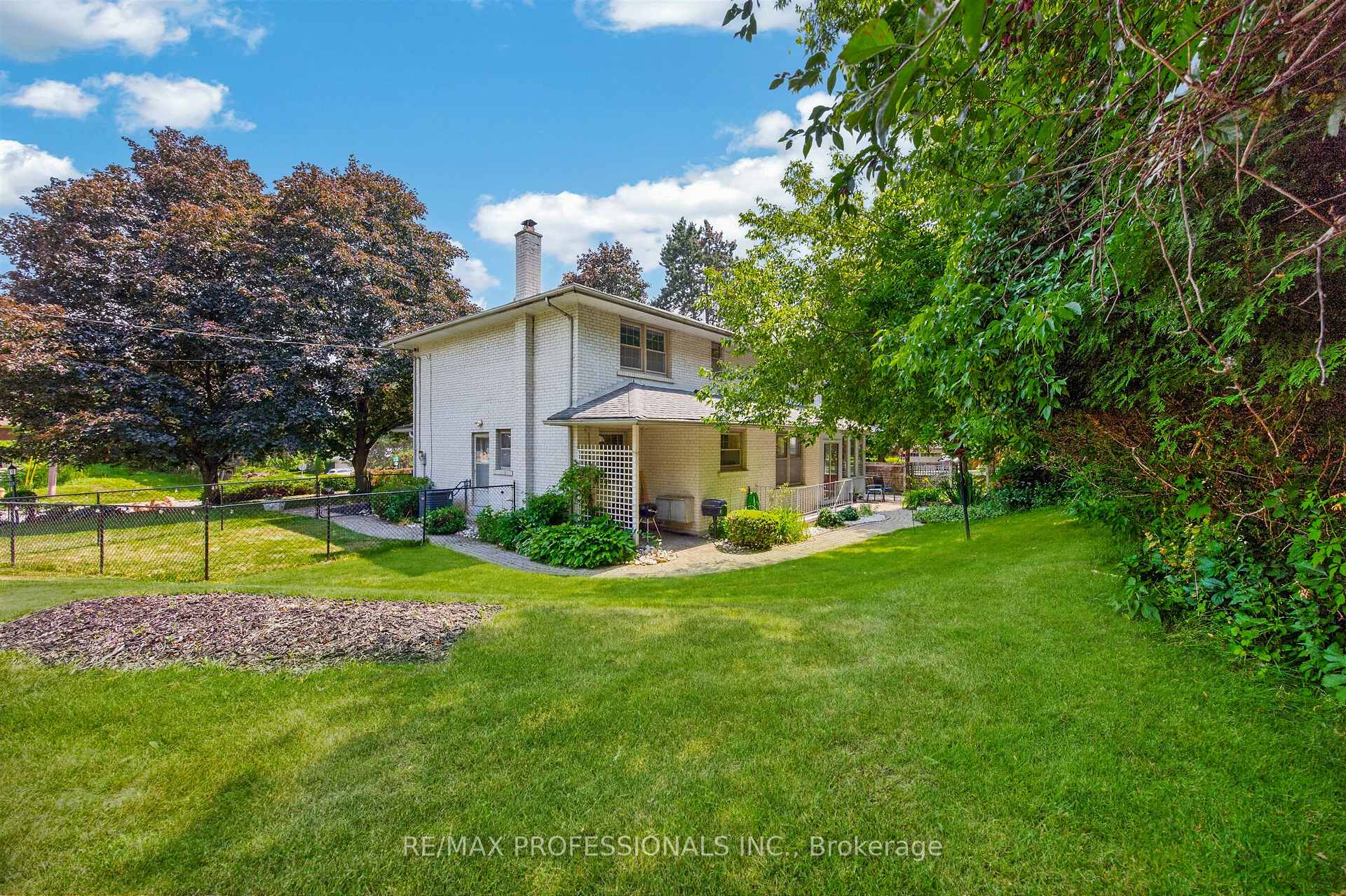 Photo 43 of 24 Billy Joel Crescent, Markham, Markham Village — HOMEH