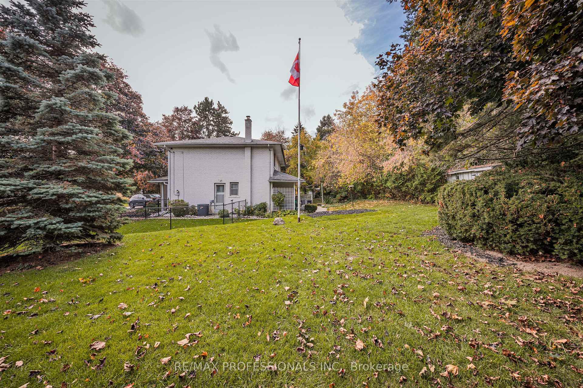 Photo 44 of 24 Billy Joel Crescent, Markham, Markham Village — HOMEH