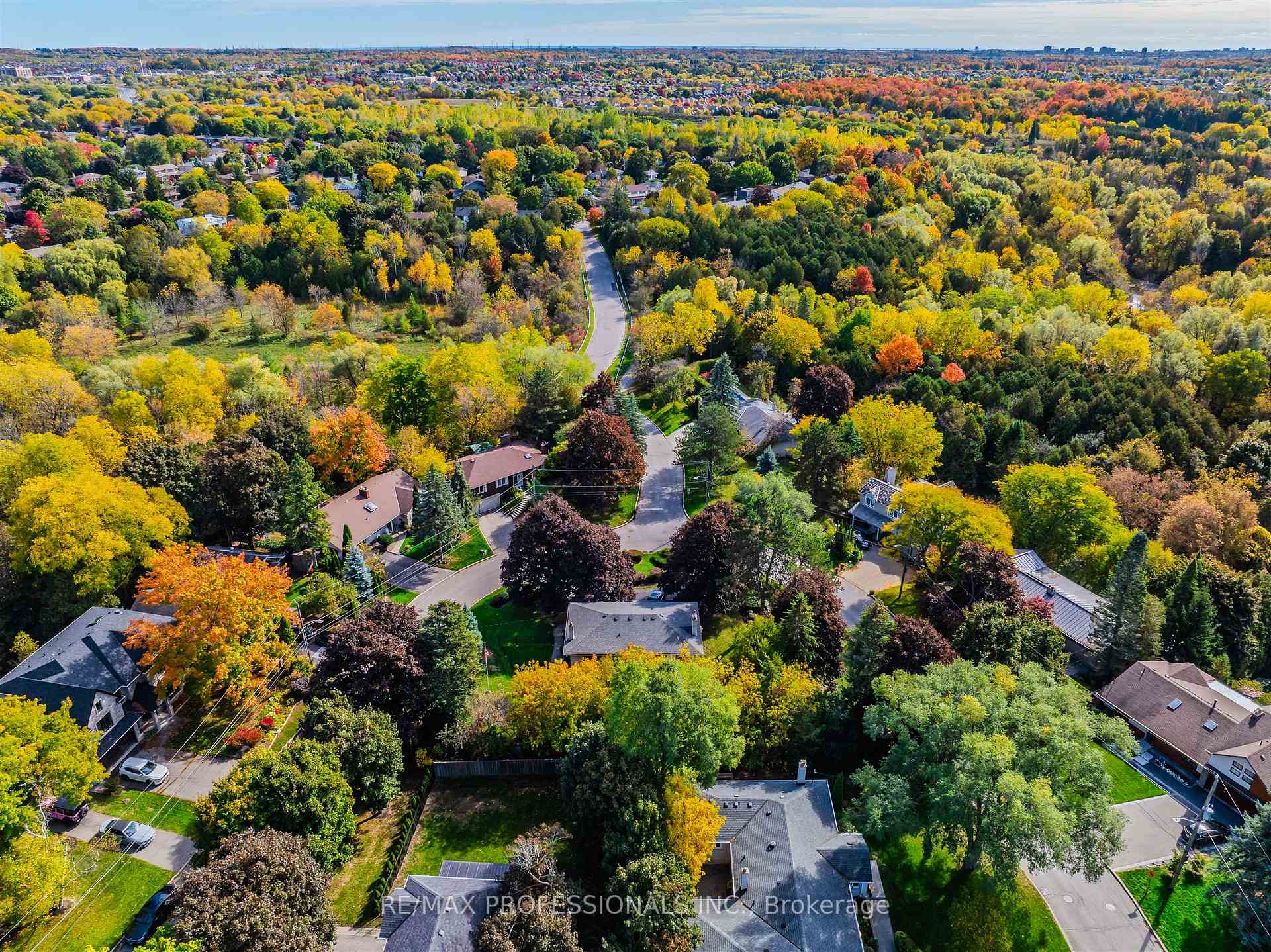 Photo 48 of 24 Billy Joel Crescent, Markham, Markham Village — HOMEH