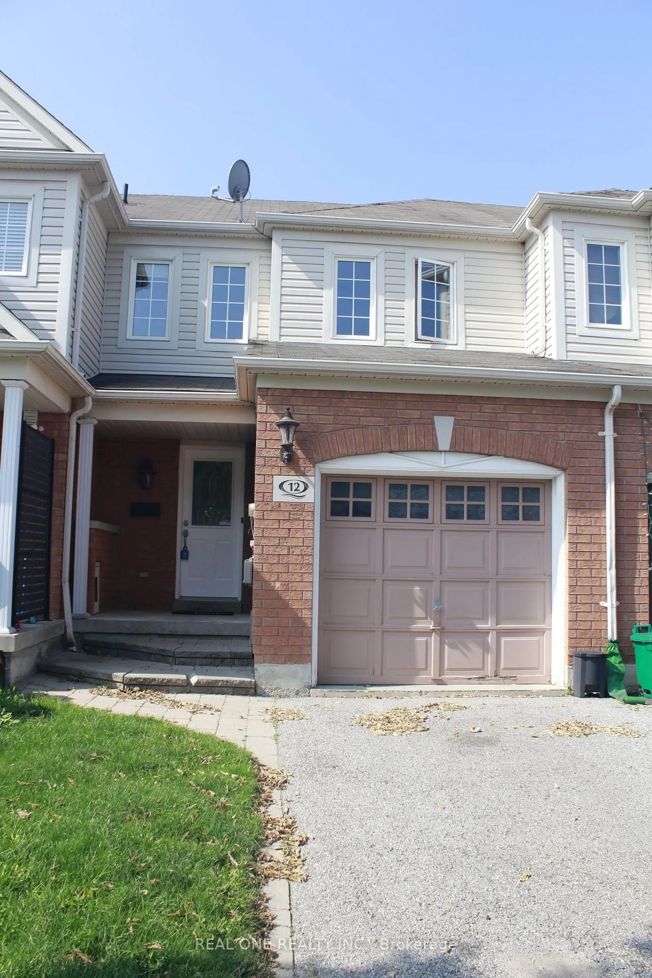 Photo 2 of 12 Bonello Crescent, Whitby, Taunton North — HOMEH
