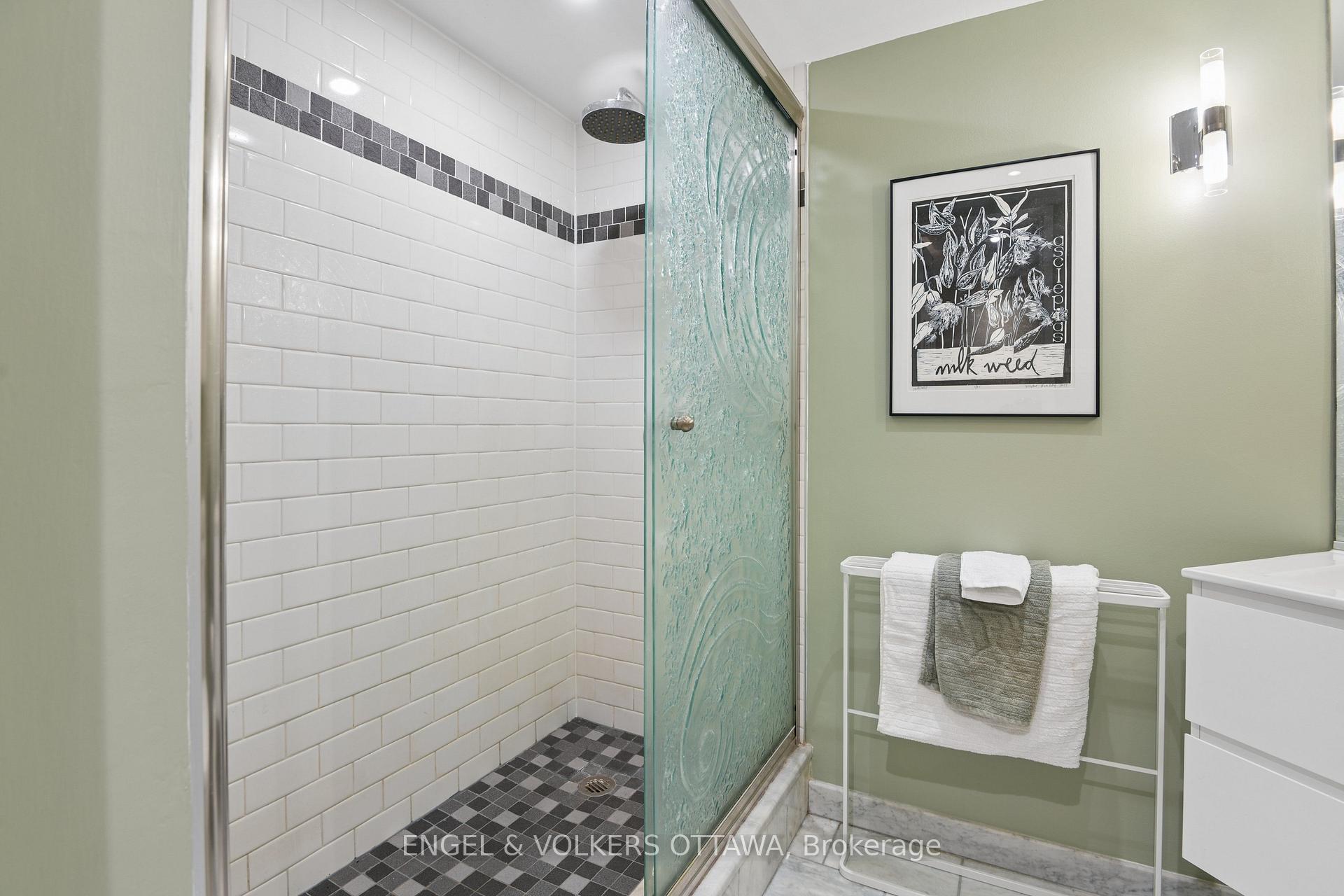 Photo 26 of Unit 40, 257 Botanica Private, Ottawa, Civic Hospital — HOMEH