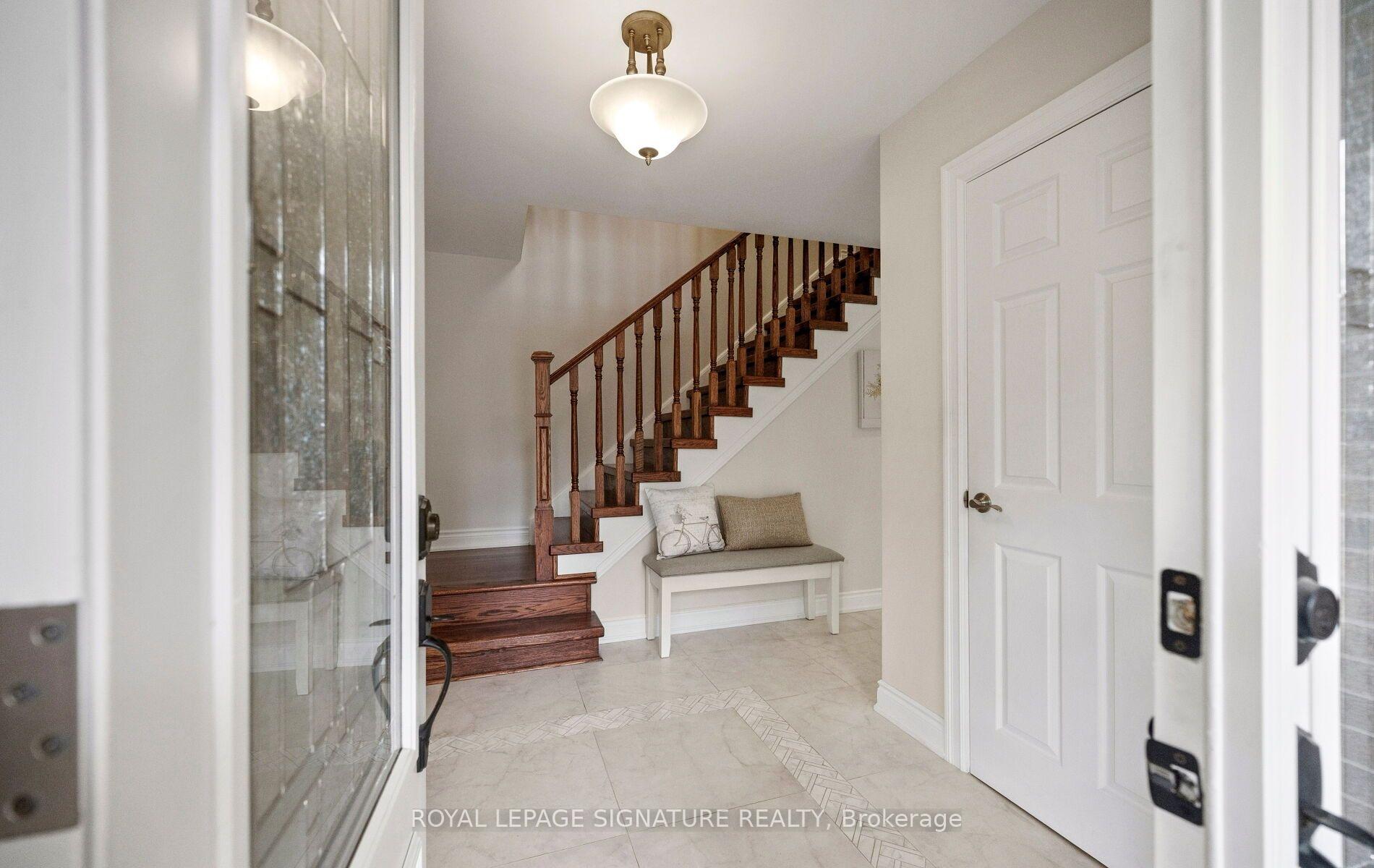 Photo 4 of 1892 Beechknoll Avenue, Mississauga, Rathwood — HOMEH