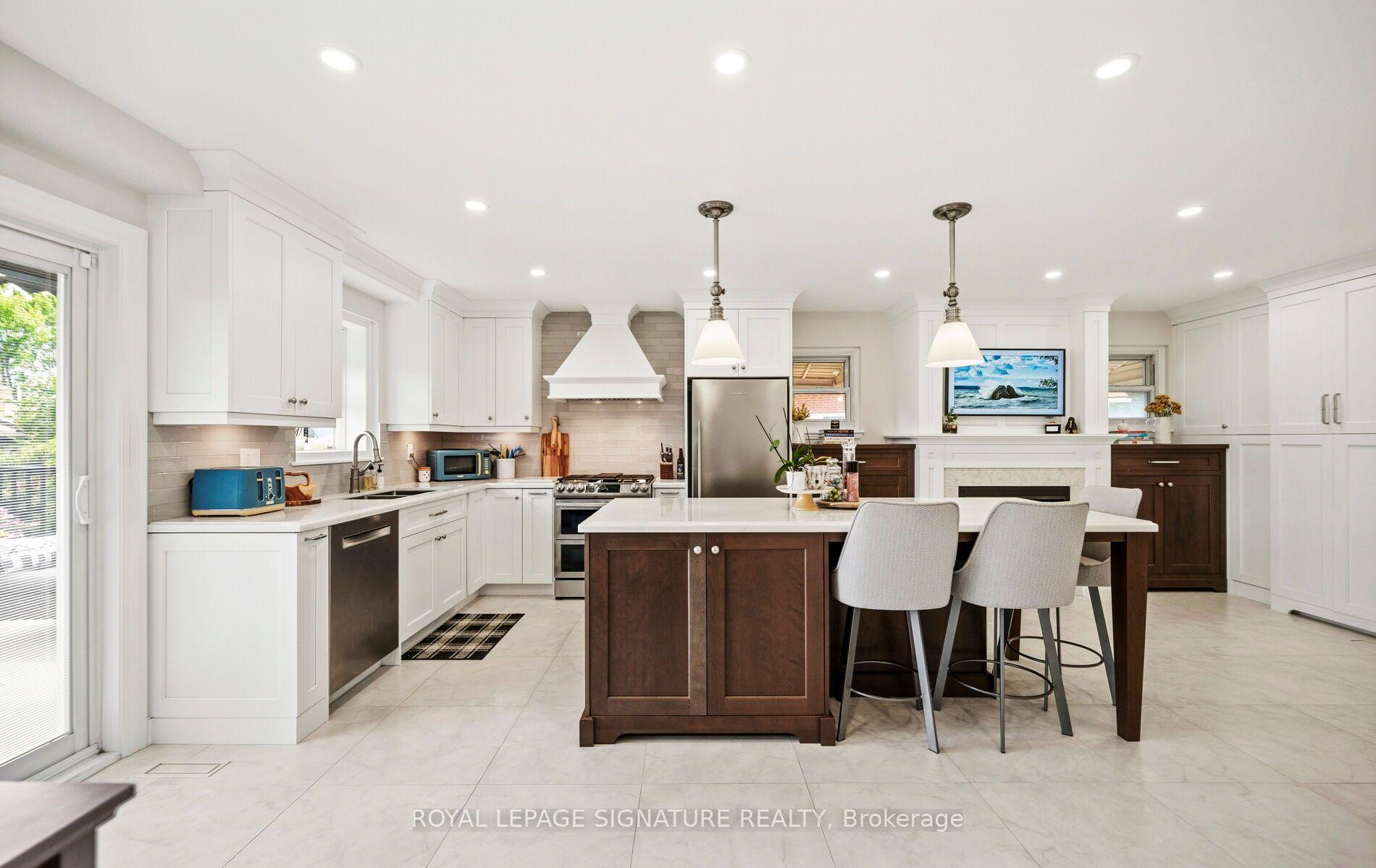 Photo 7 of 1892 Beechknoll Avenue, Mississauga, Rathwood — HOMEH
