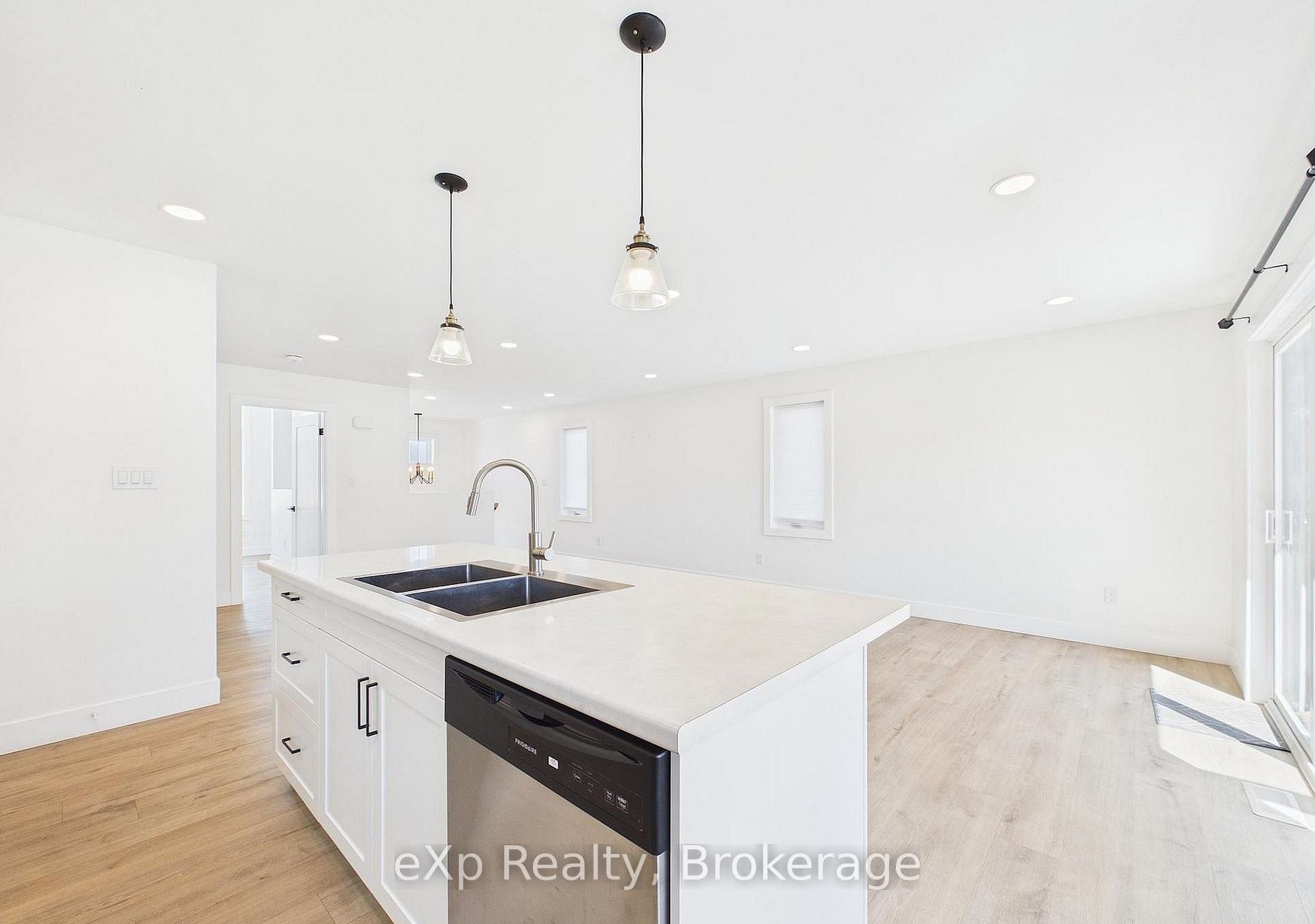 Photo 7 of 1085 Sutton Street, Kincardine — HOMEH