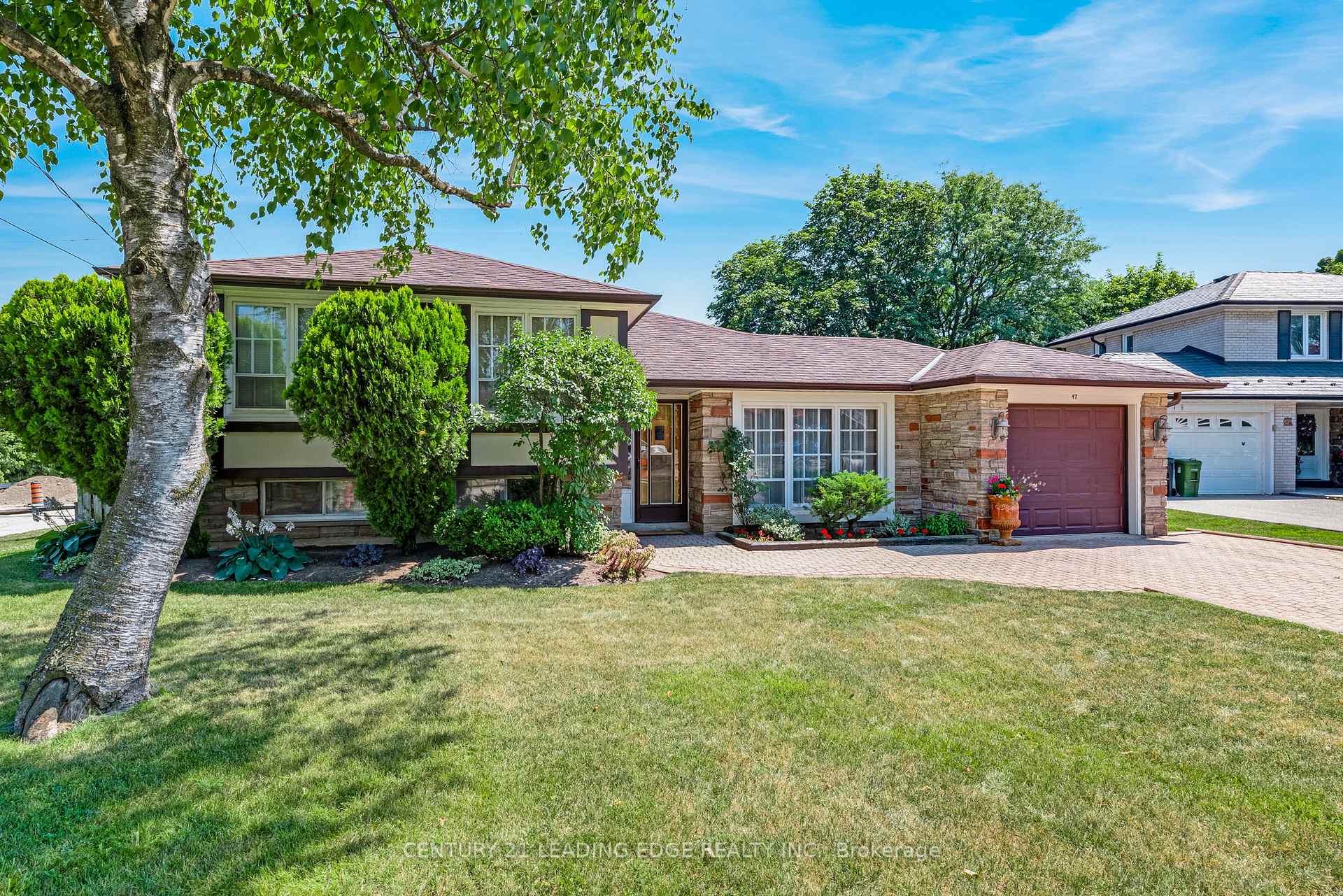 Photo 2 of 47 Shendale Drive, Etobicoke, Elms-Old Rexdale — HOMEH