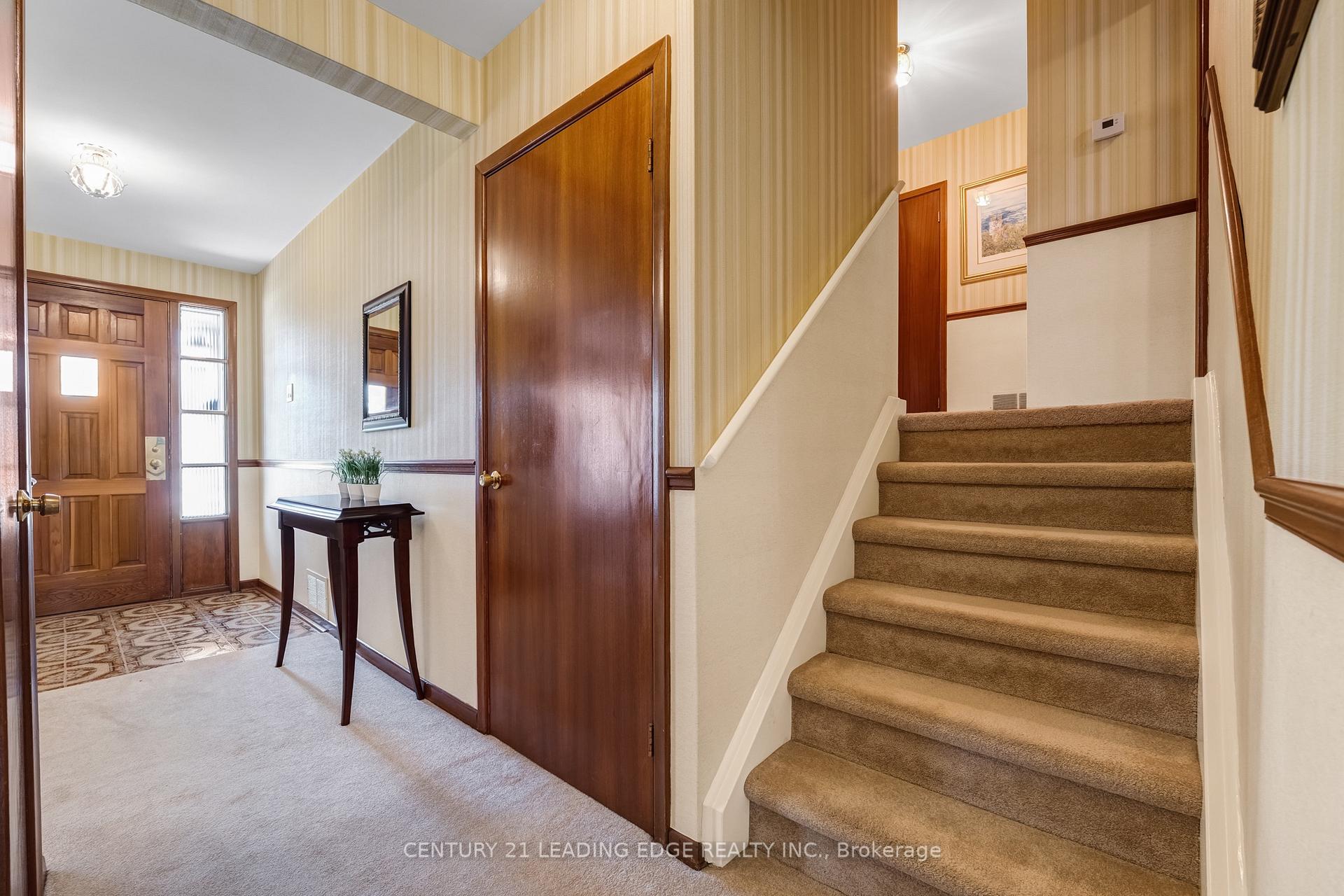 Photo 18 of 47 Shendale Drive, Etobicoke, Elms-Old Rexdale — HOMEH