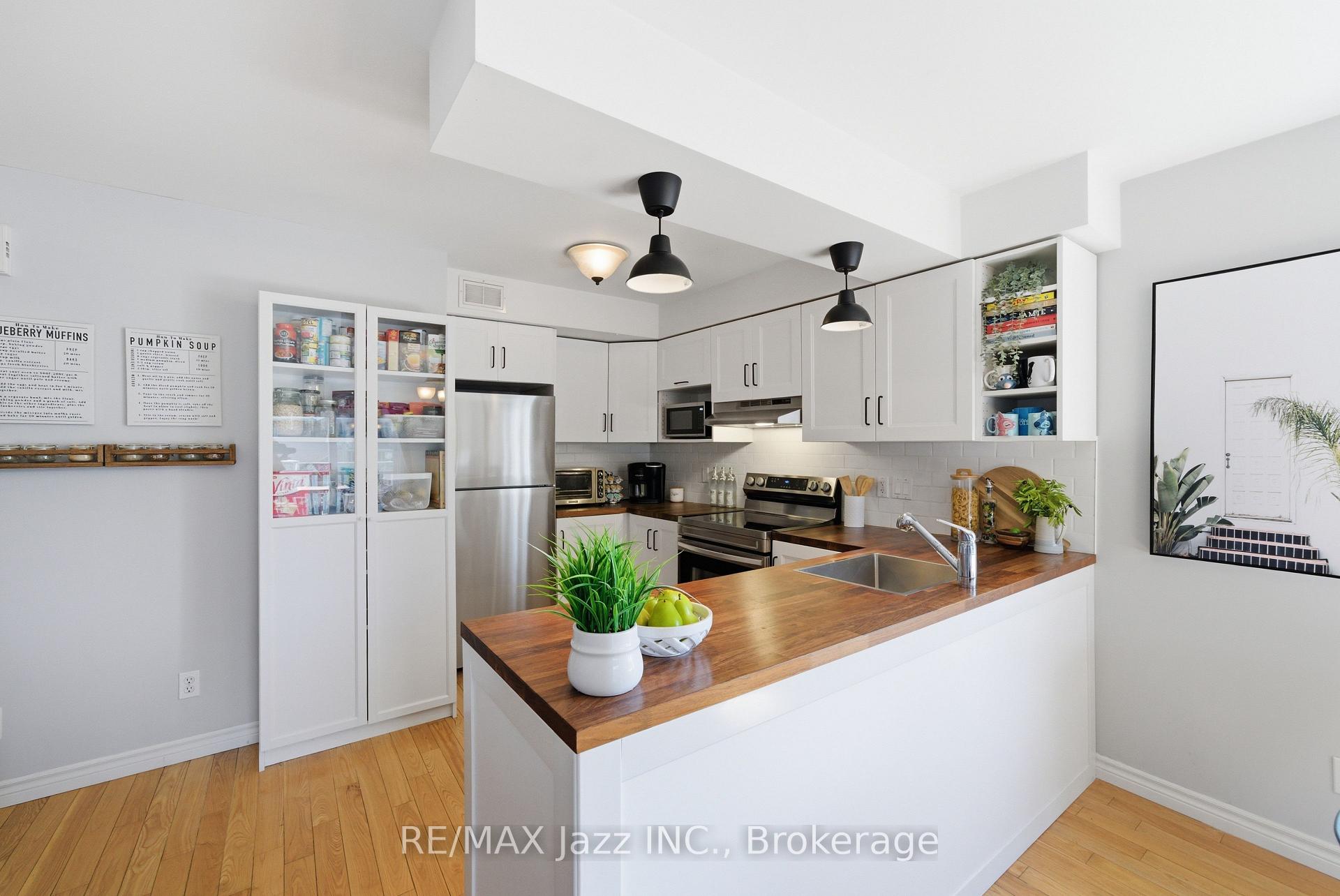 Photo 15 of 1 Cooper Court, Brighton — HOMEH