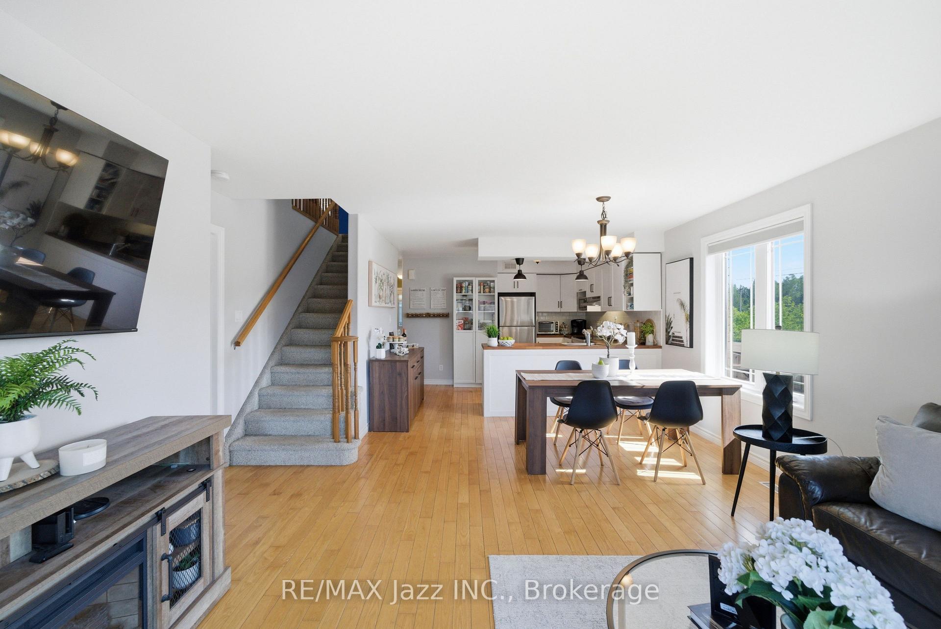 Photo 20 of 1 Cooper Court, Brighton — HOMEH