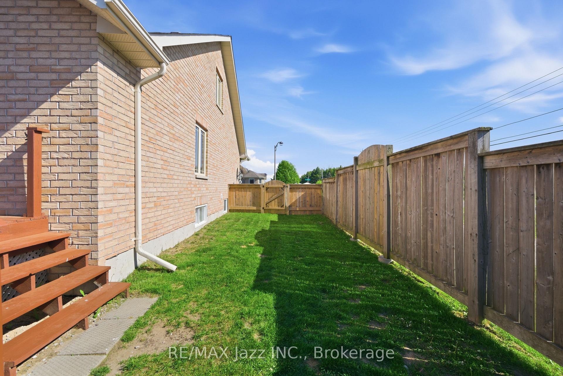 Photo 38 of 1 Cooper Court, Brighton — HOMEH