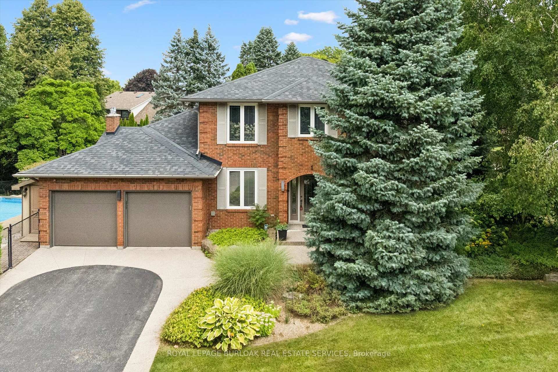 Photo 2 of 1 Chatterson Drive, Hamilton, Ancaster — HOMEH